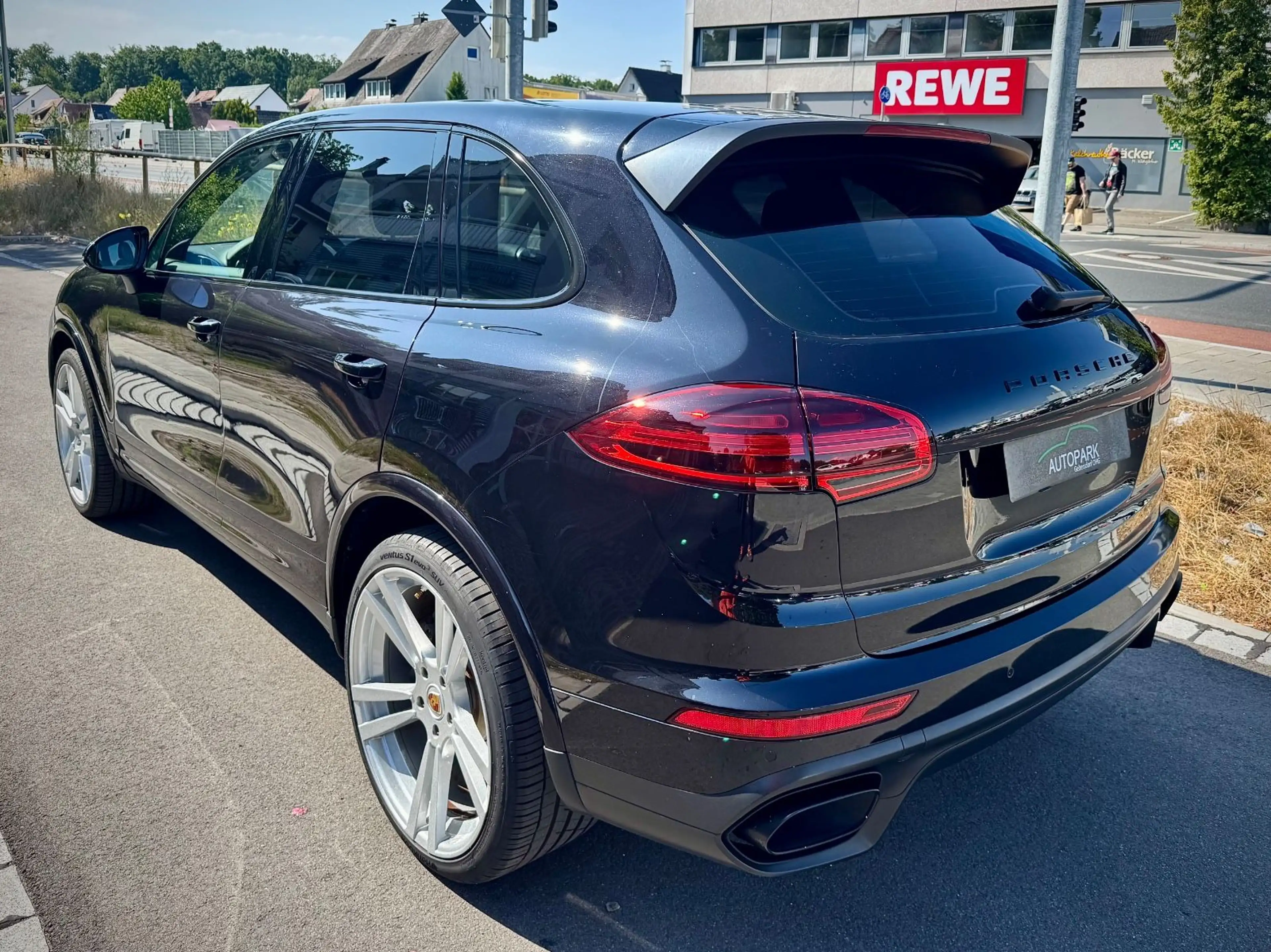 Porsche Cayenne Diesel S/GSD/Memory/4xSHZ/Tempo/Bose/22" — photo 3