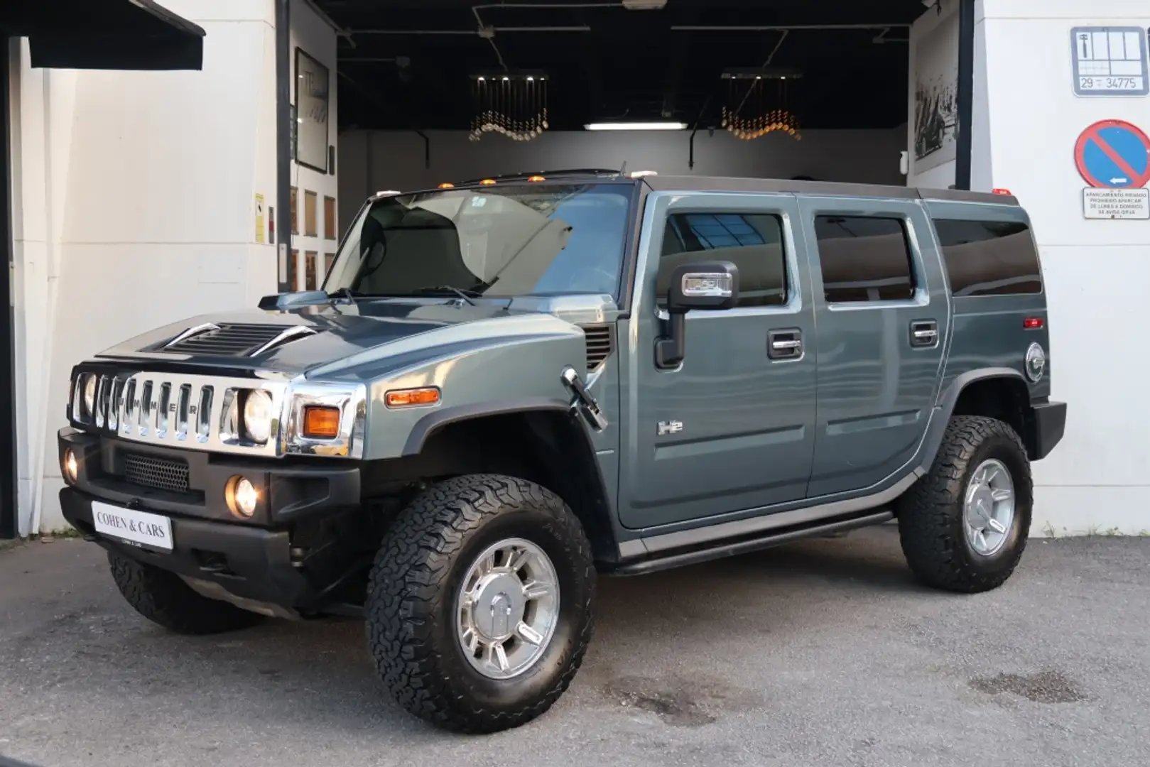 HUMMER H2 6.0 V8 Luxury Aut. Šedá - 2