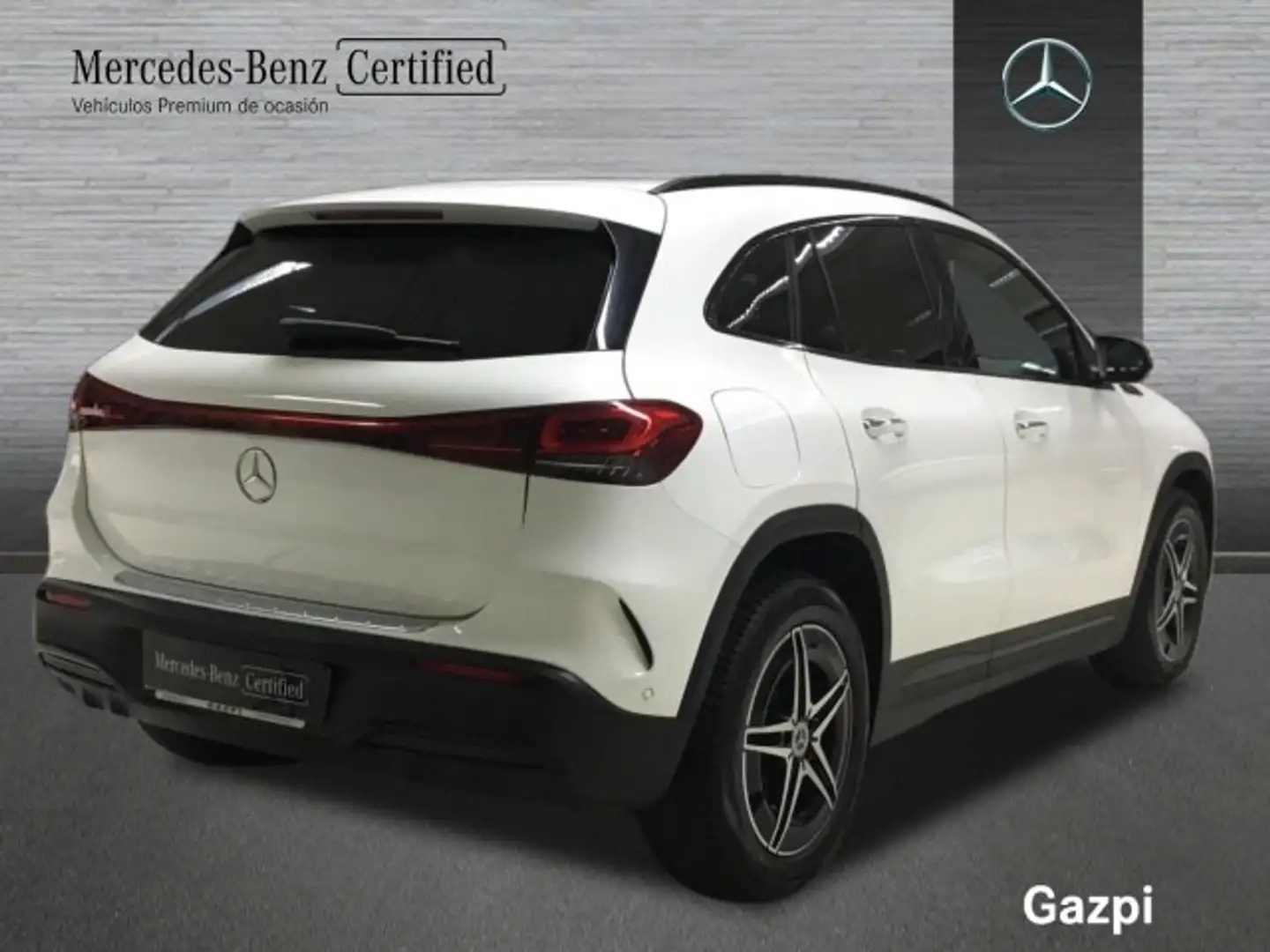Mercedes-Benz EQA 250 AMG Line - 2