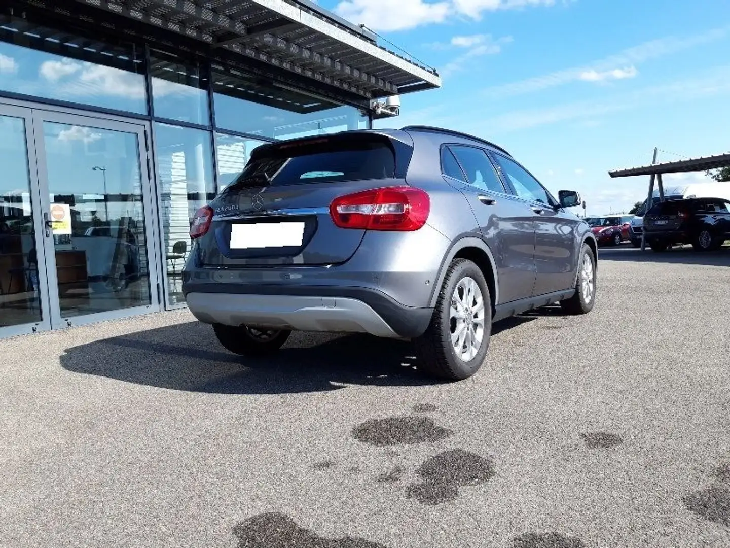 Mercedes-Benz GLA 200 200 D INSPIRATION 7G-DCT Grijs - 2