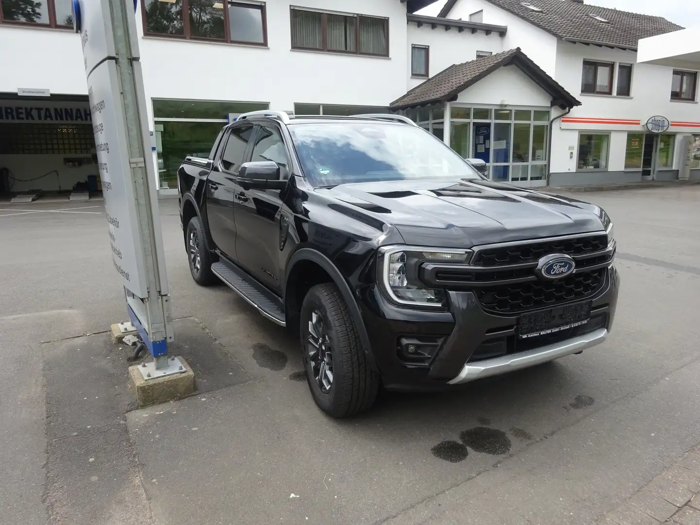 Ford Ranger Wildtrak 4WD Doppelkabine AHK Laderaumrollo Black - 2