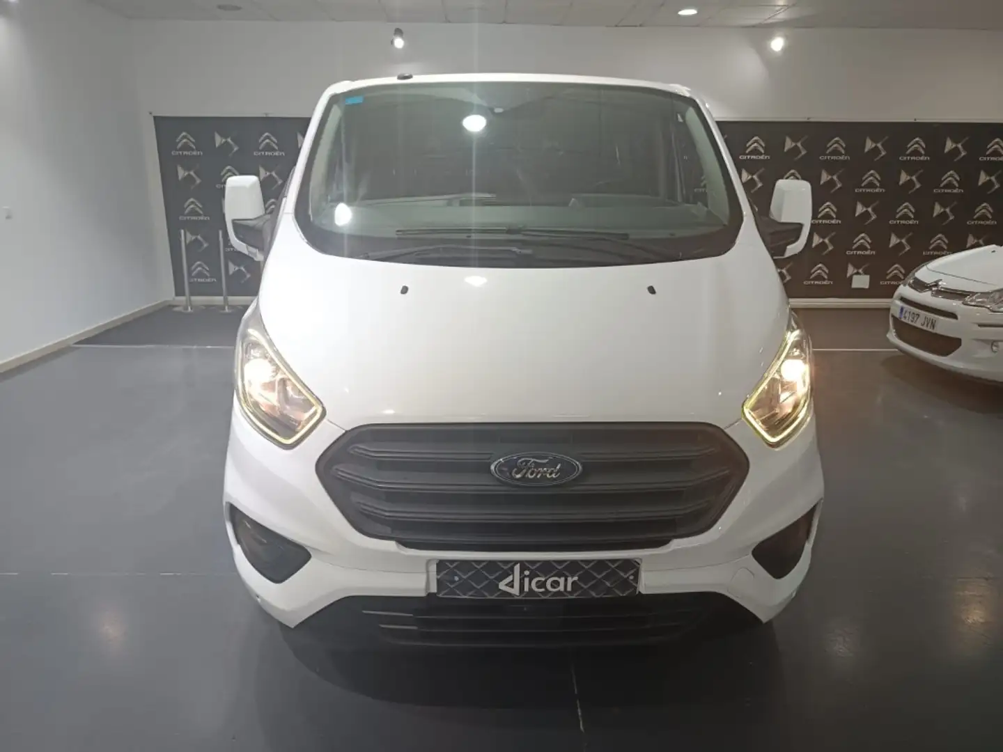 Ford Transit Custom FT 320 L1 Kombi Trend EcoBlue 130 Wit - 1