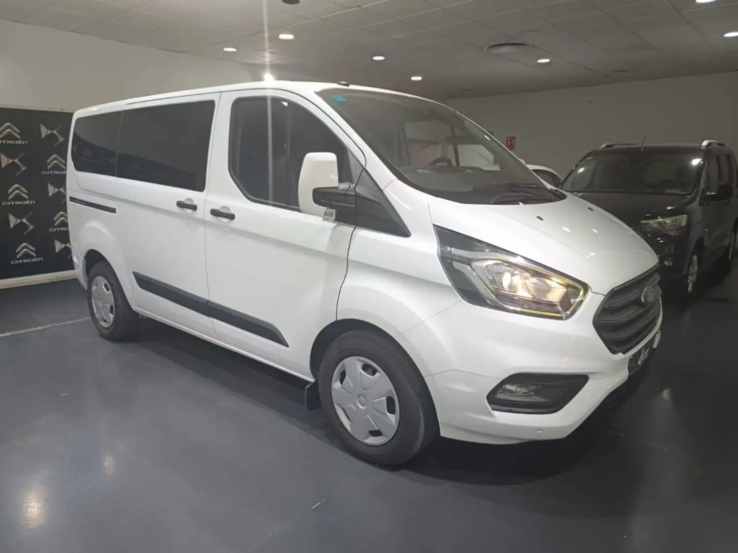Ford Transit Custom FT 320 L1 Kombi Trend EcoBlue 130 Wit - 2