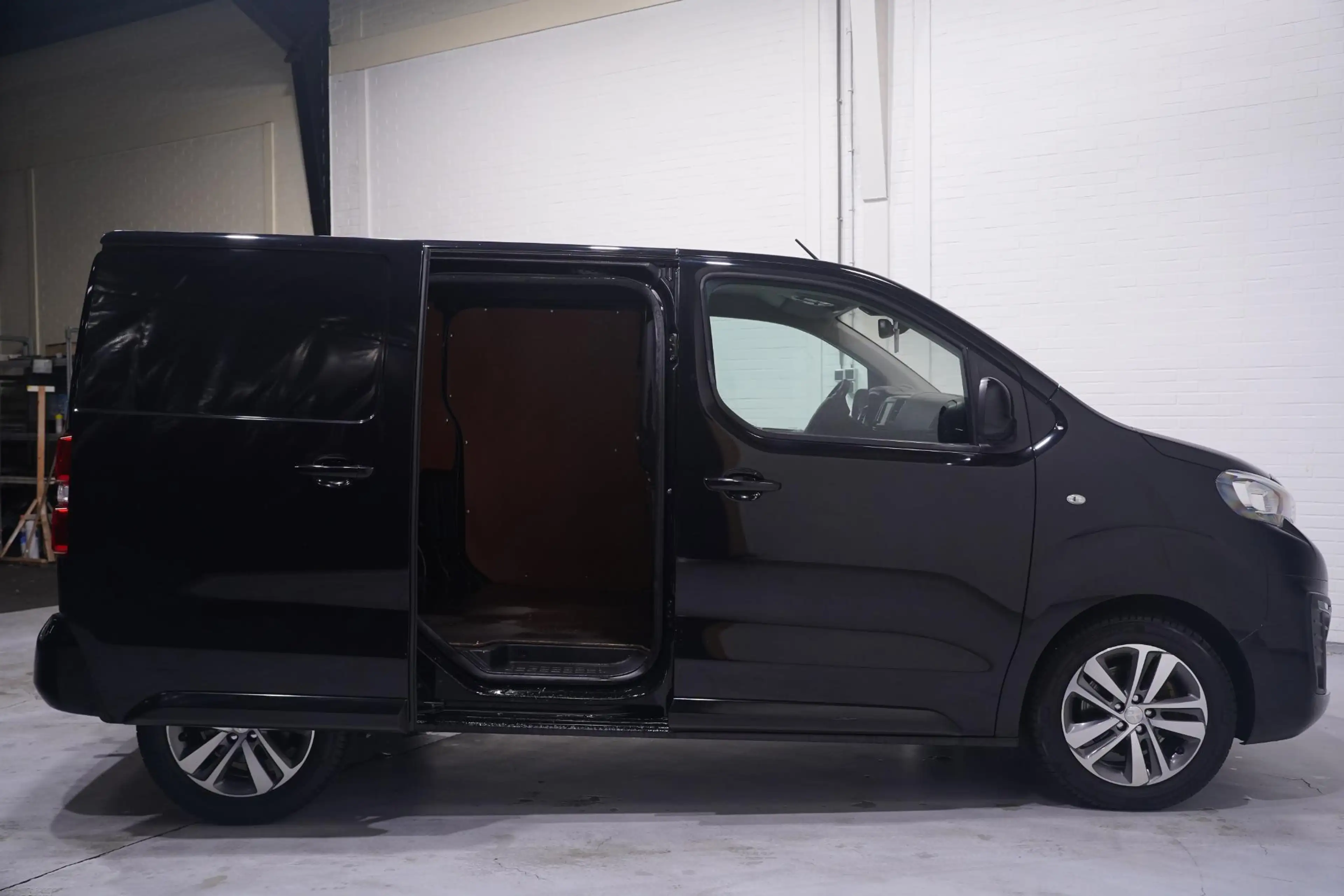 Peugeot Expert 2.0 BlueHDI 120 pk Premium L1H1, 1e Eigenaar Navi, — photo 9
