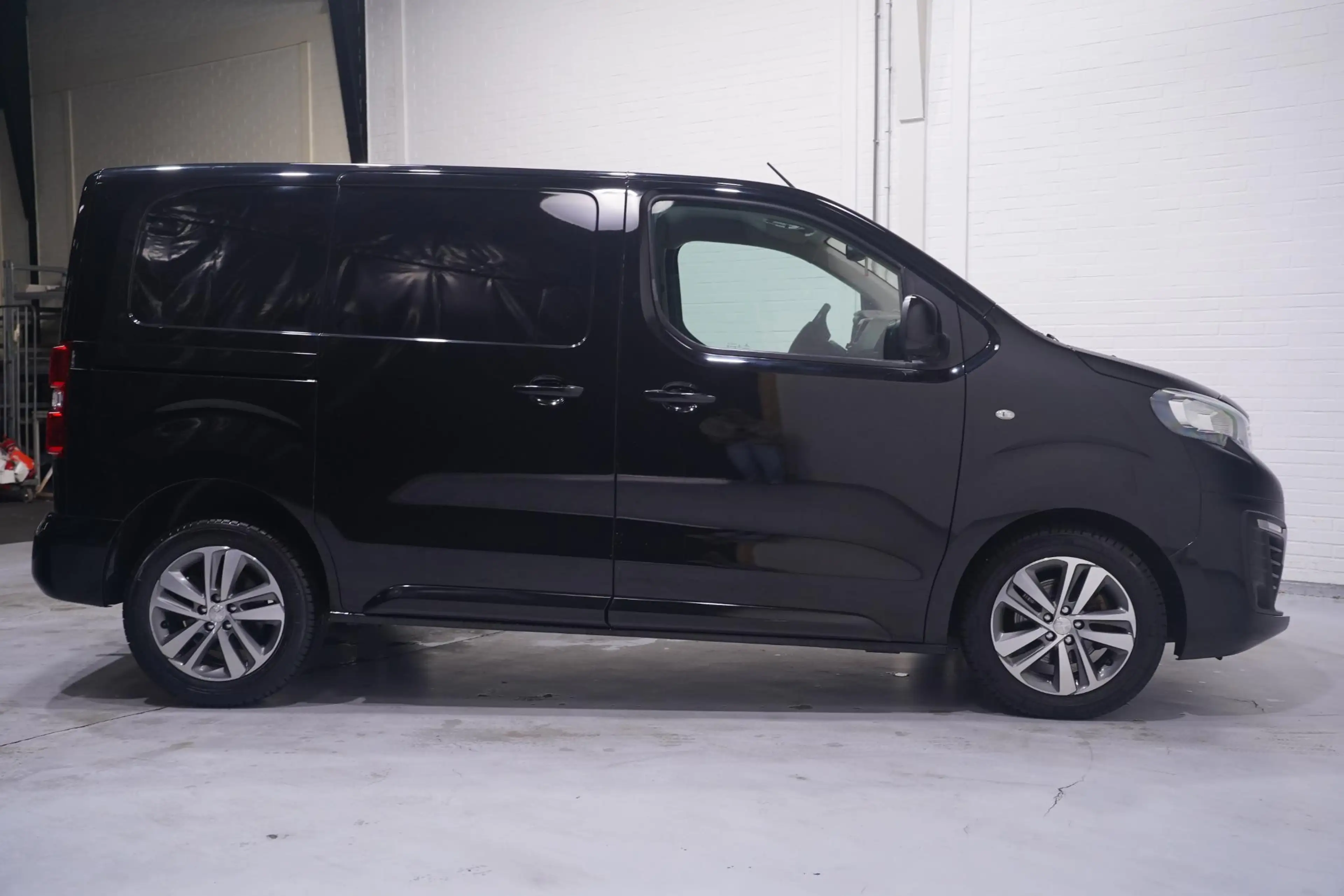 Peugeot Expert 2.0 BlueHDI 120 pk Premium L1H1, 1e Eigenaar Navi, — photo 8