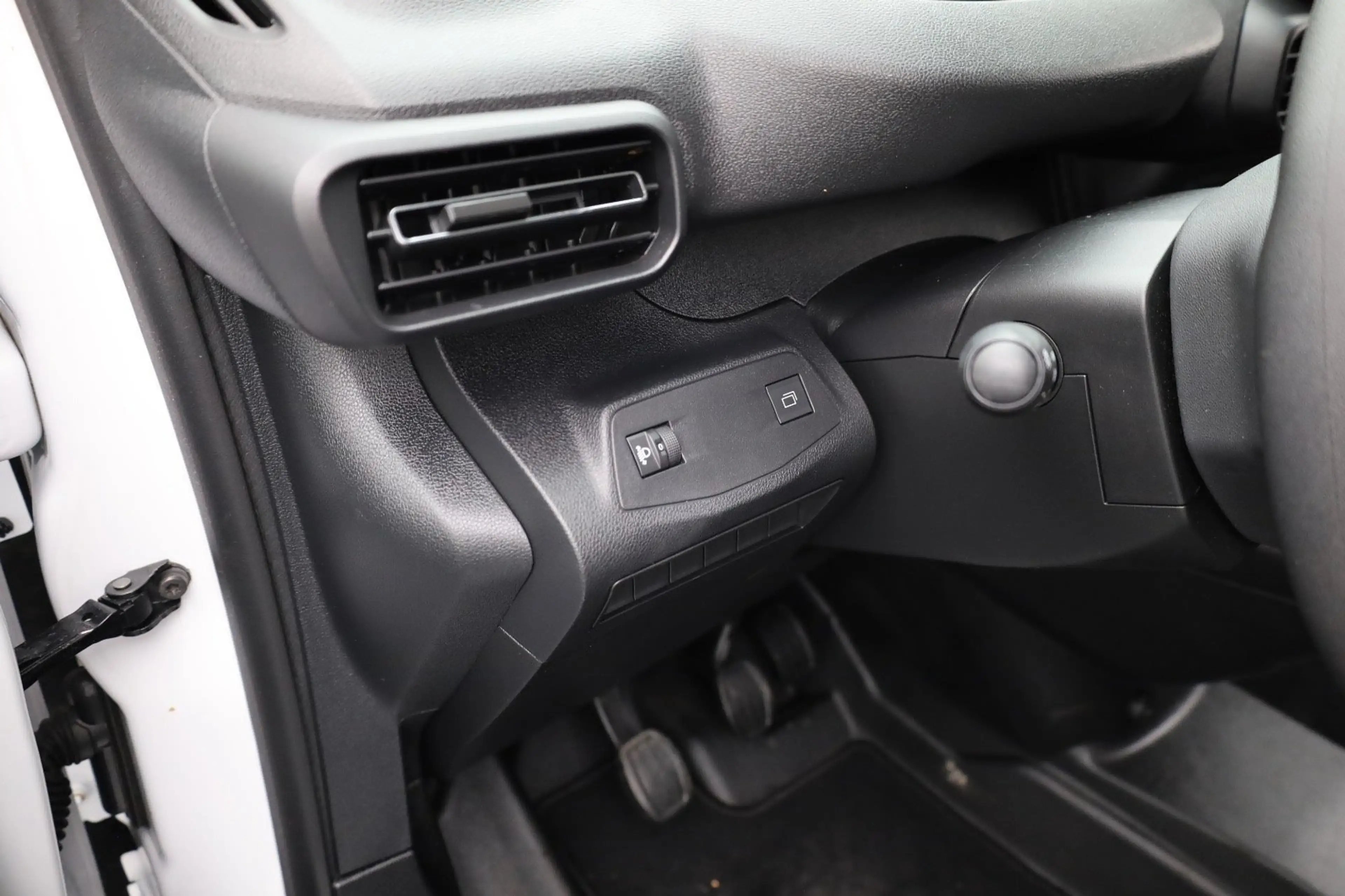 Peugeot Partner 1.5 BlueHDi 100 S&S L1 Trekhaak | Houten Laadvloer — photo 13
