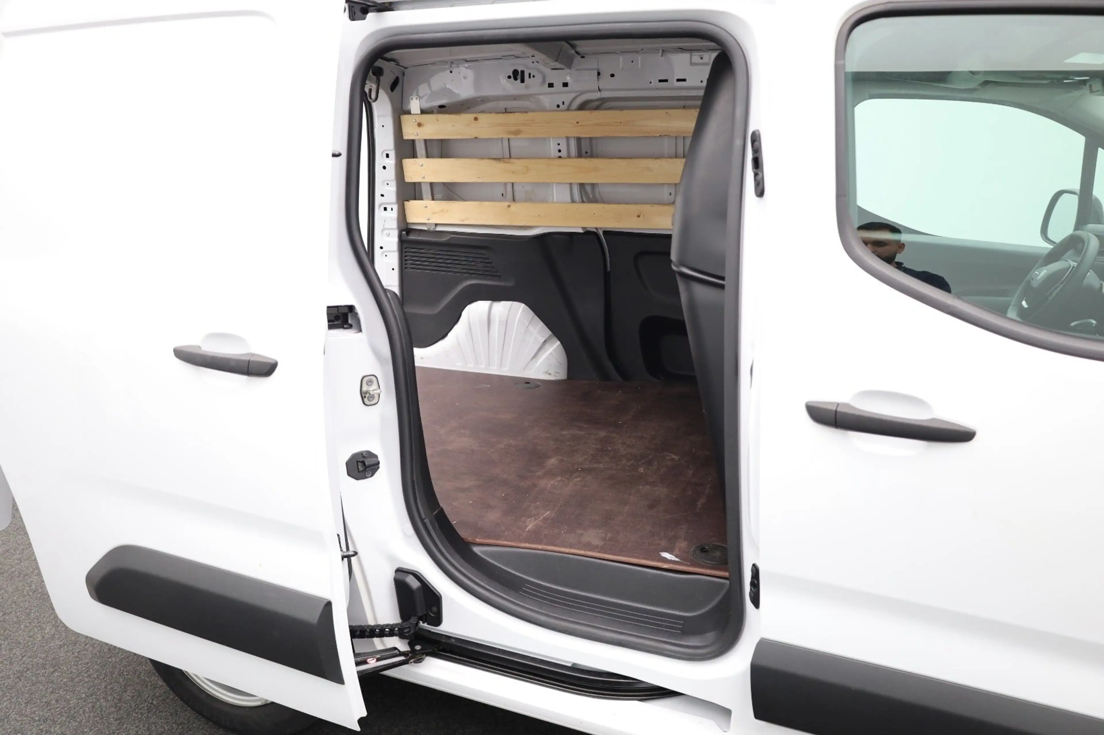 Peugeot Partner 1.5 BlueHDi 100 S&S L1 Trekhaak | Houten Laadvloer — photo 26