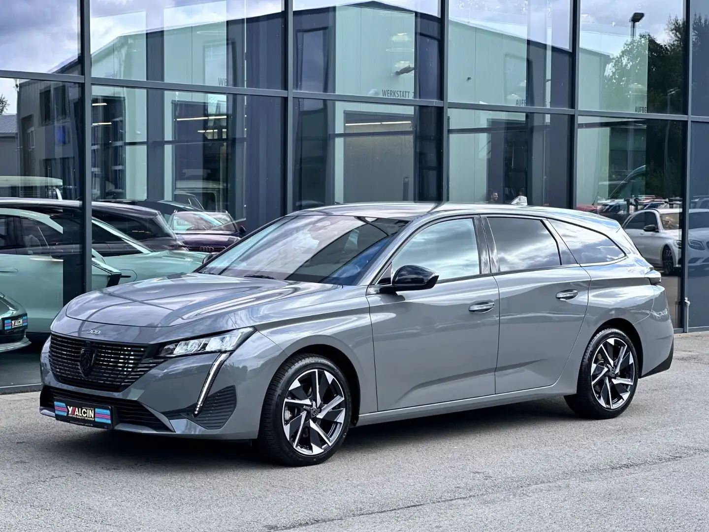 Peugeot 308 BlueHDi 130 EAT8 Allure SW ACC/NAV/R-CAM/AHK Gris - 2