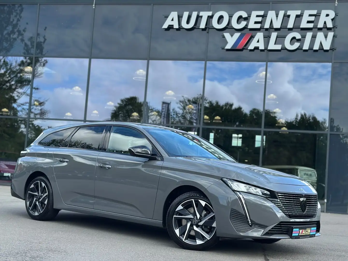 Peugeot 308 BlueHDi 130 EAT8 Allure SW ACC/NAV/R-CAM/AHK Gris - 1