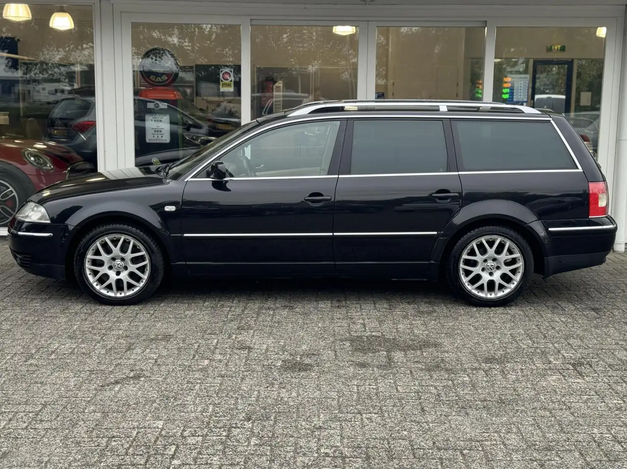 Volkswagen Passat Variant 4.0 W8 4Motion 275pk Automaat,Sch.dak,Clima,Xenon,, foto 4
