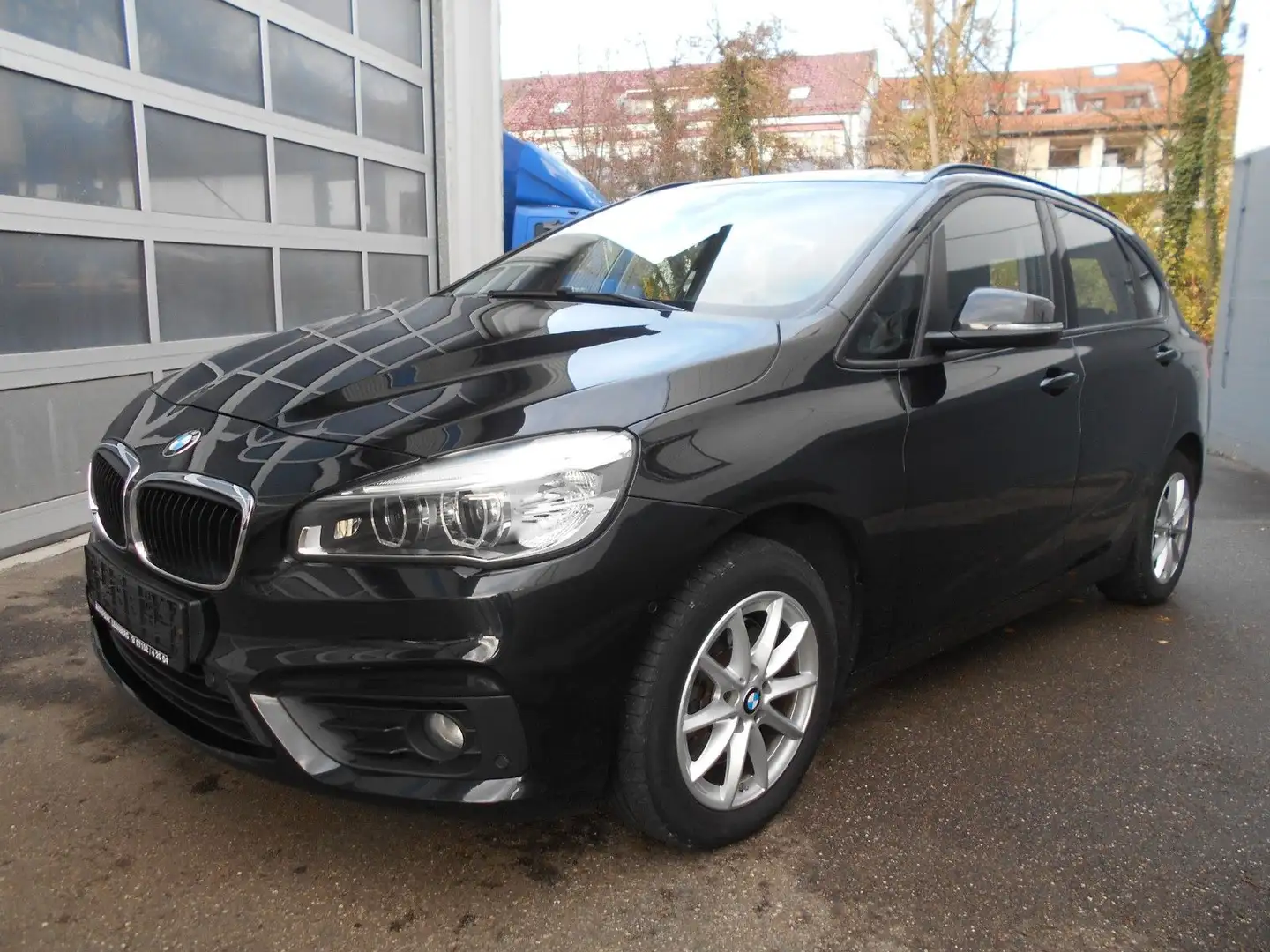 BMW 218 2 Active Tourer 218 i Advantage Automatik Schwarz - 2