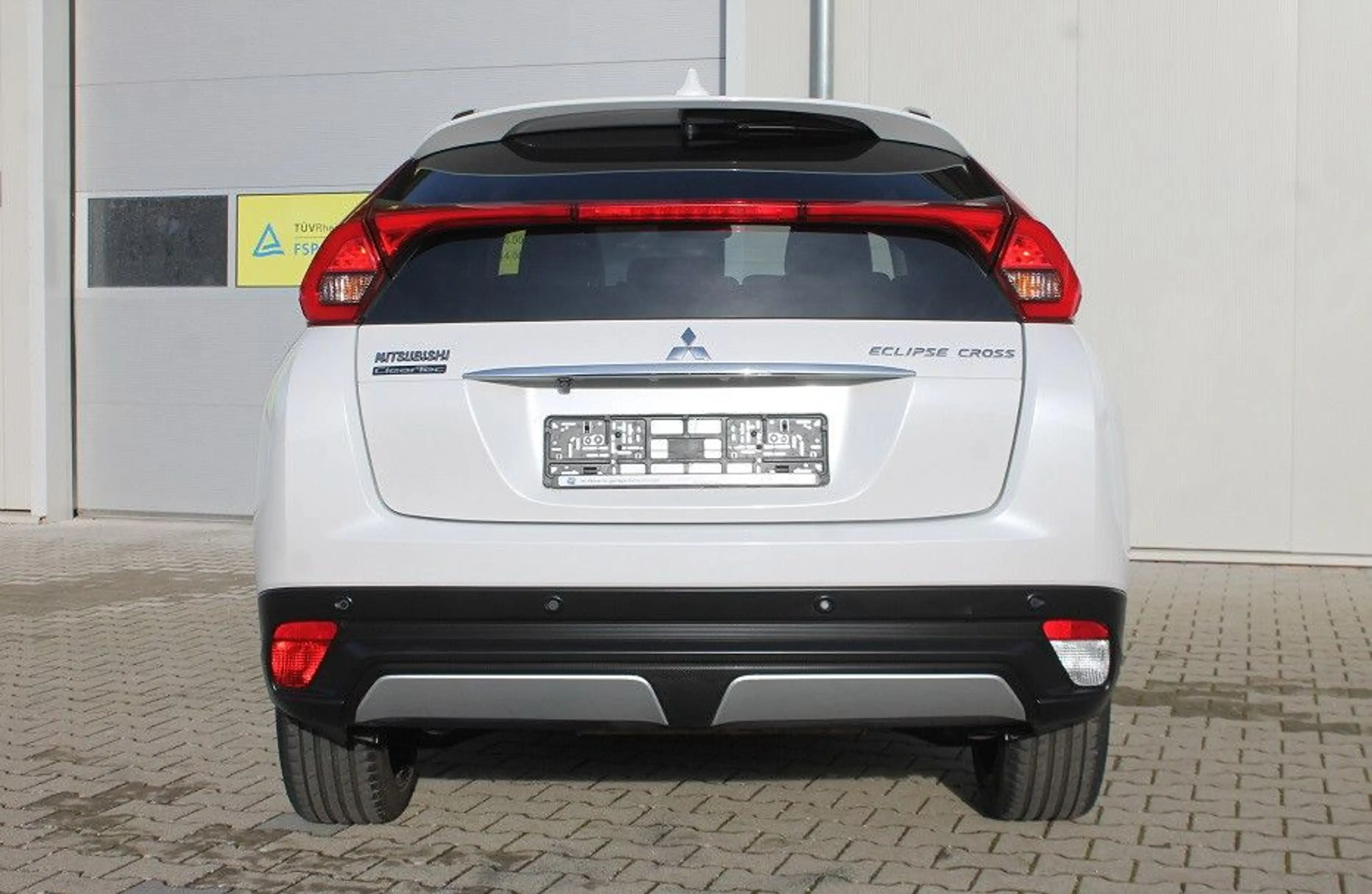 Mitsubishi Eclipse sehr gepfl.,mega Ausst.,Autom.,Finanz. — photo 9