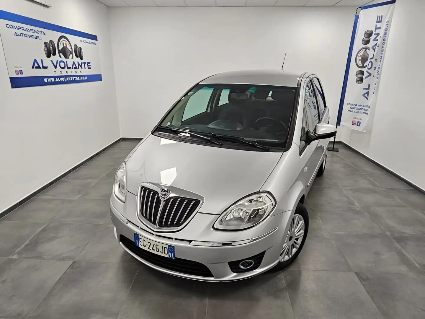 Lancia MUSA Musa 1.4 Diva - PARI AL NUOVO Silber - 2