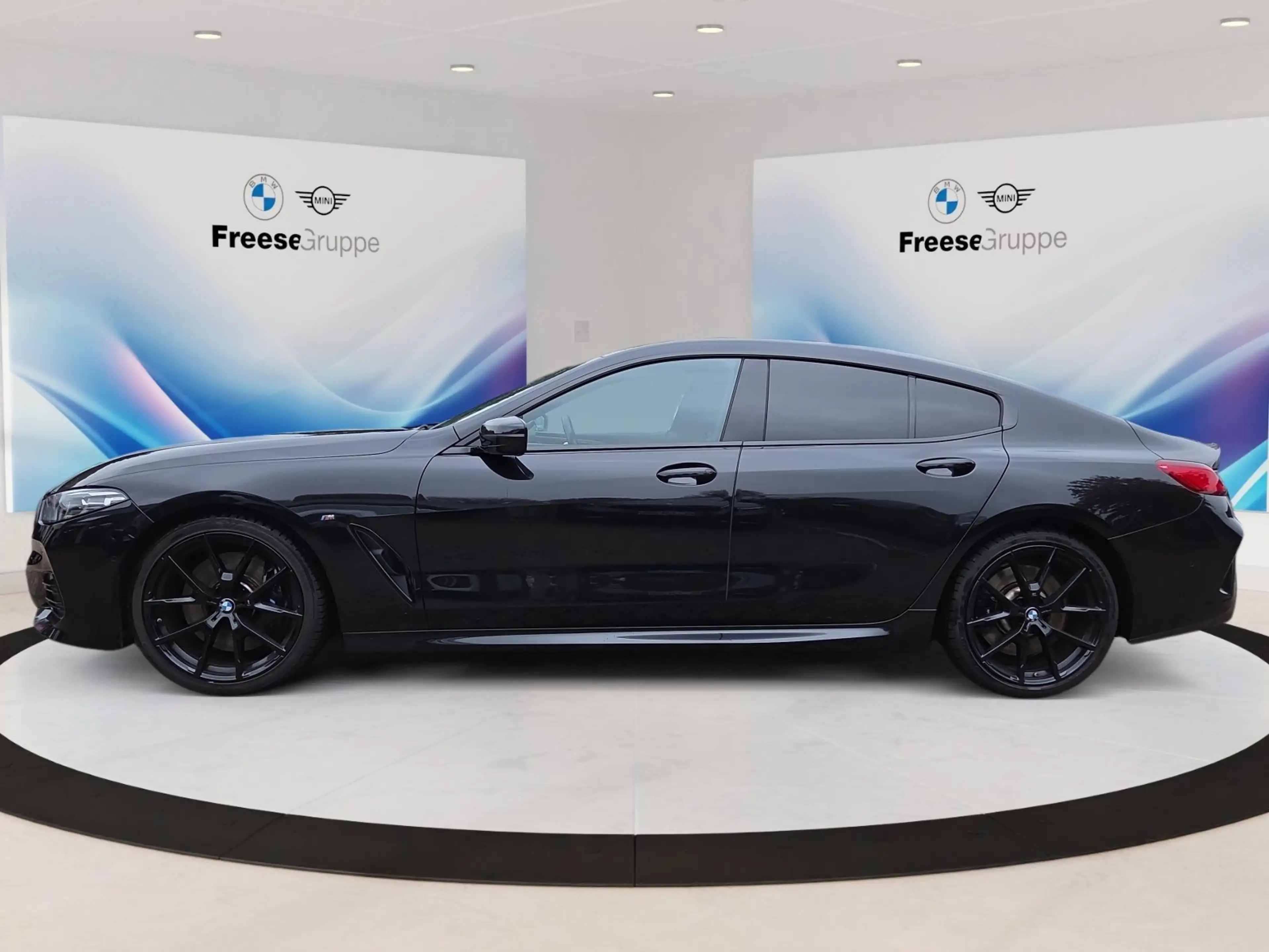 BMW 840 i HEAD-UP PANO RFK HIFI LORDOSE SPORTSITZE — photo 3