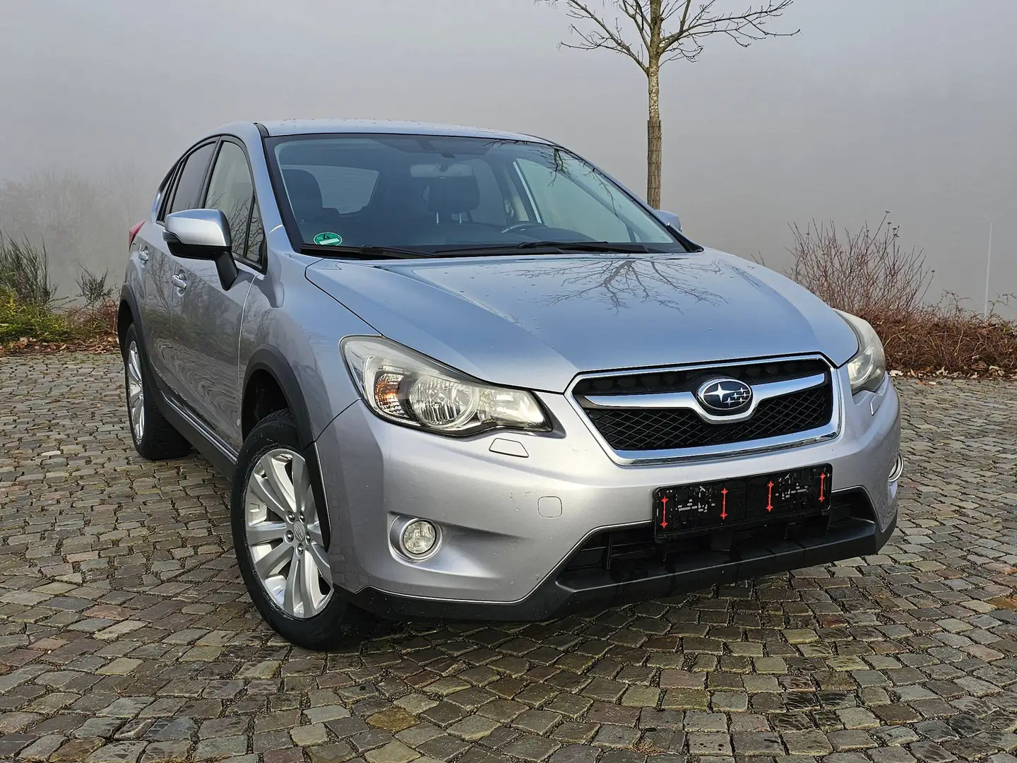Subaru XV 1.6i, Tüv Neu, AHK,Klima,R.fahrkamera,8Fach ber Argintiu - 2