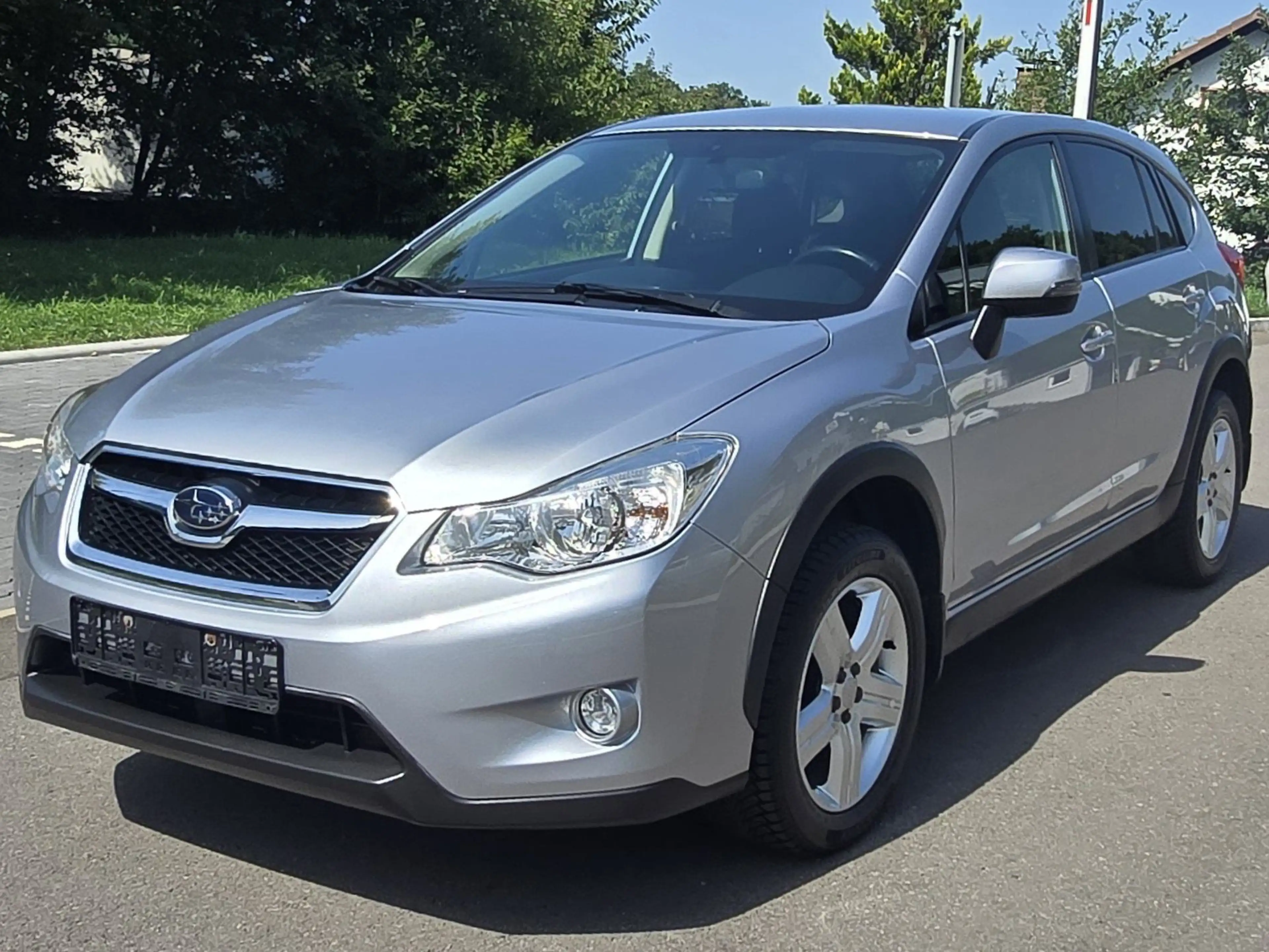 Subaru XV 1.6i, Tüv Neu, AHK,Klima,R.fahrkamera,8Fach ber — photo 3