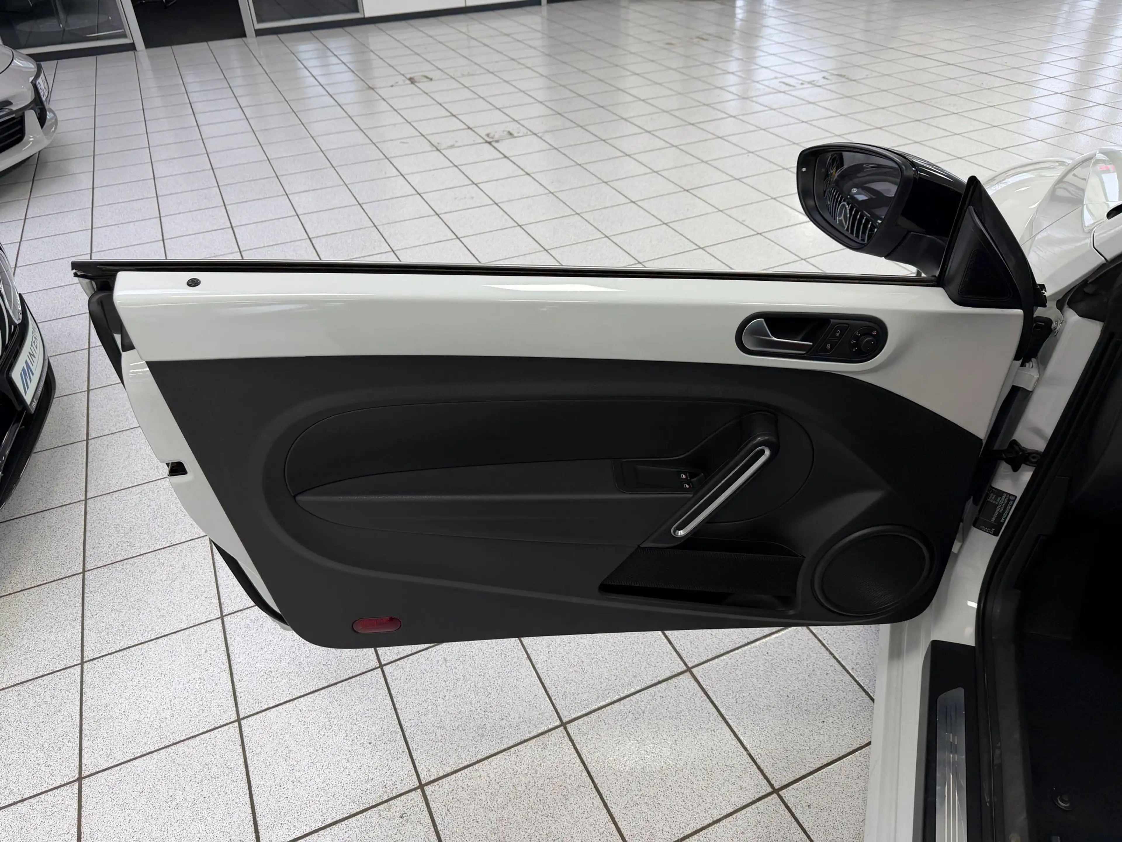 Volkswagen Beetle Sport 2.0 TSI*Leder*Bi-Xenon*PANO*MP3*ALS — photo 9