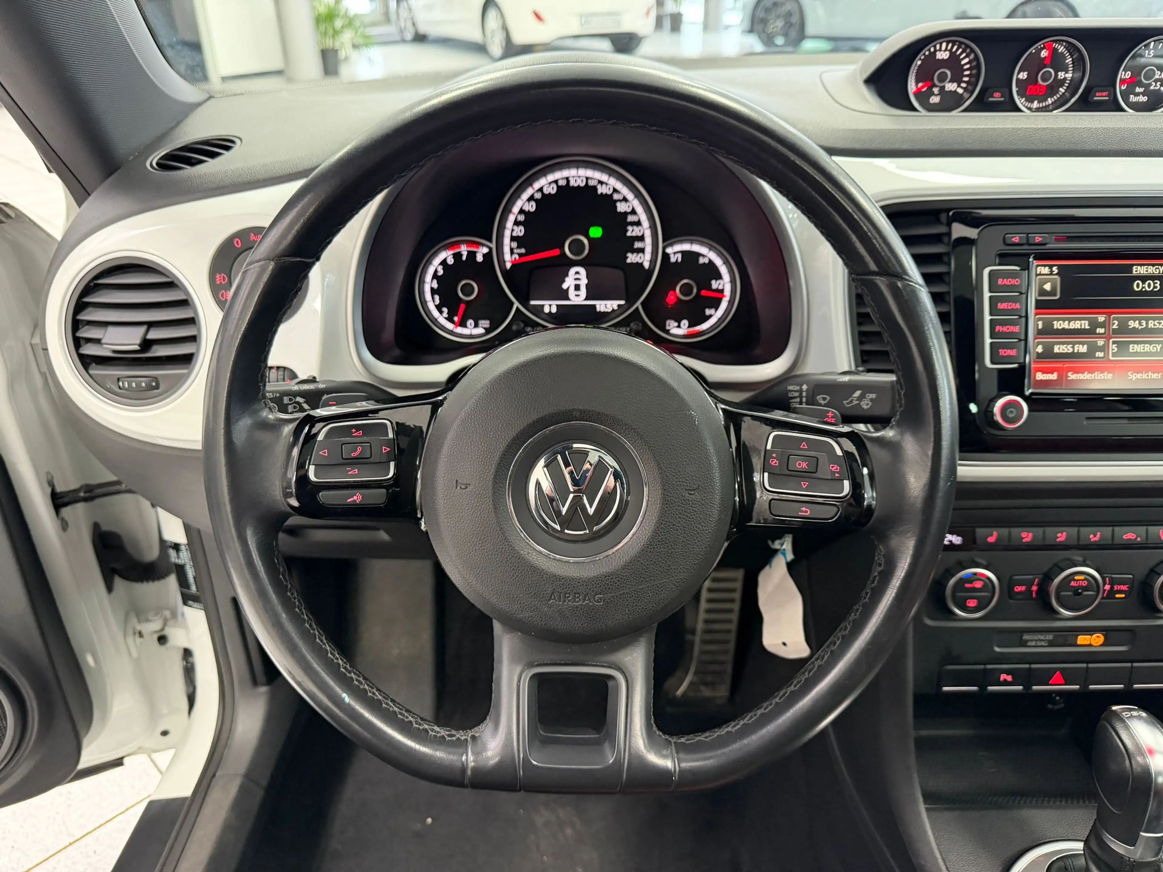 Volkswagen Beetle Sport 2.0 TSI*Leder*Bi-Xenon*PANO*MP3*ALS — photo 11