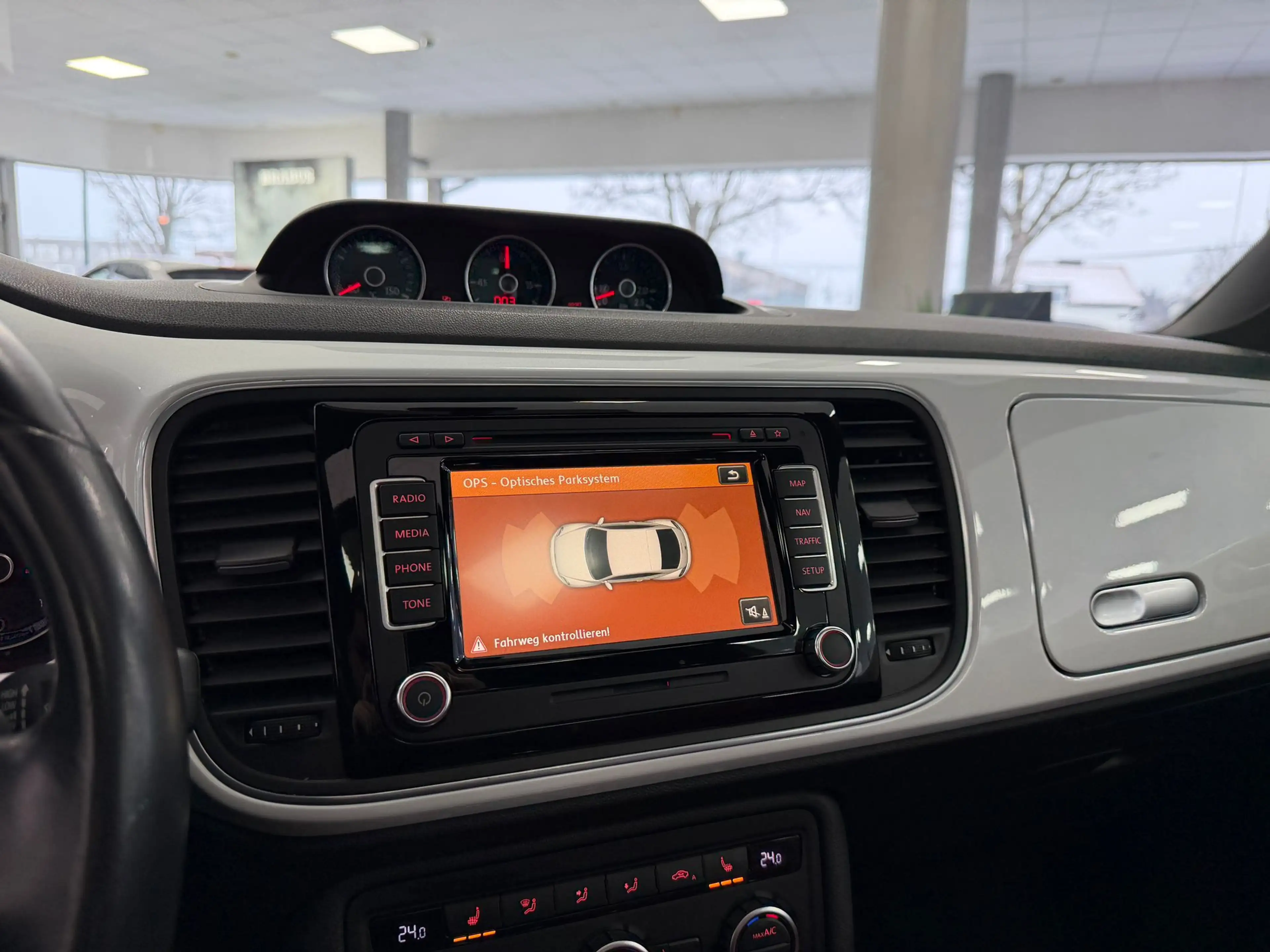 Volkswagen Beetle Sport 2.0 TSI*Leder*Bi-Xenon*PANO*MP3*ALS — photo 14