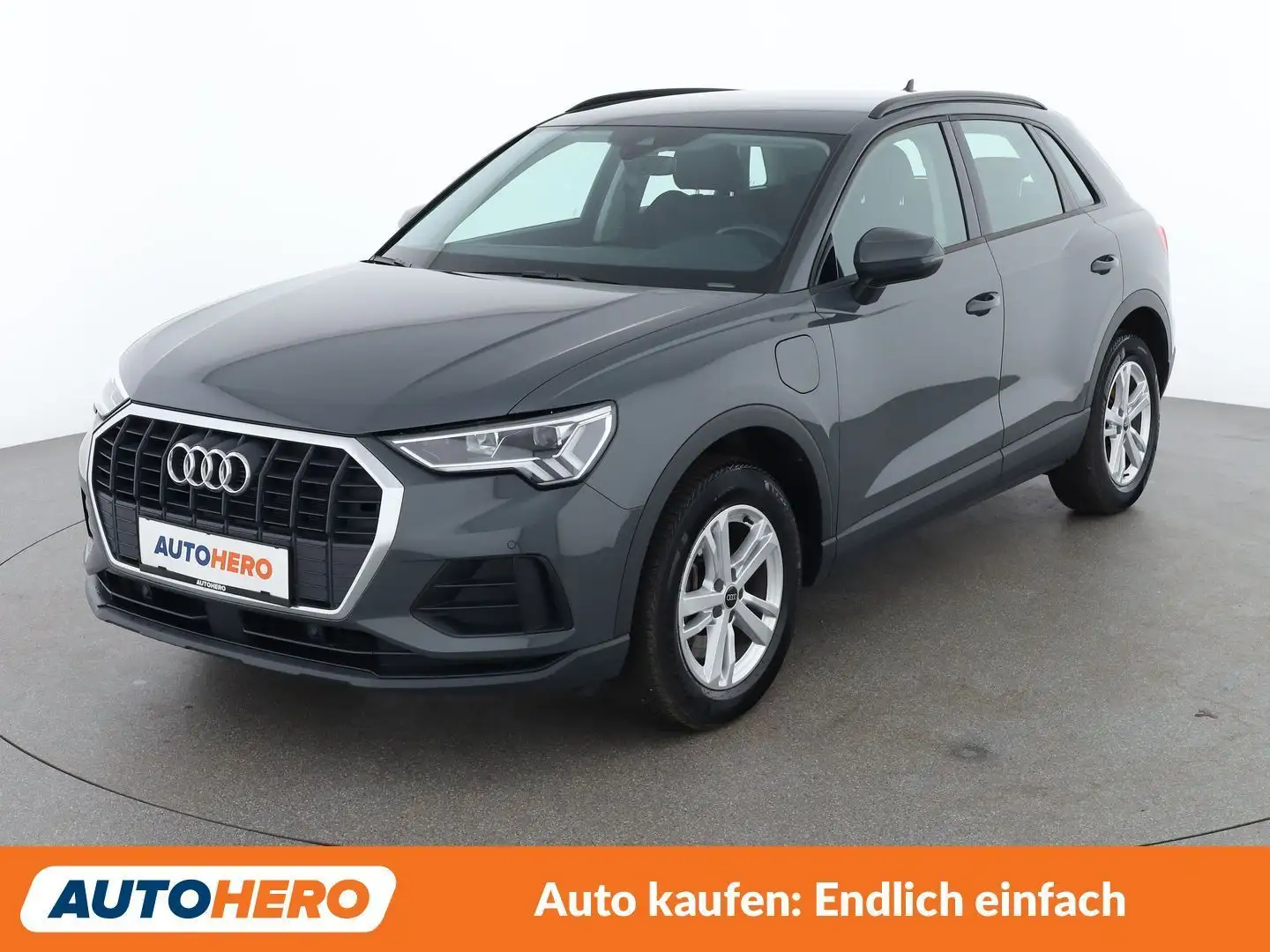 Audi Q3 45 TFSIe Grau - 1