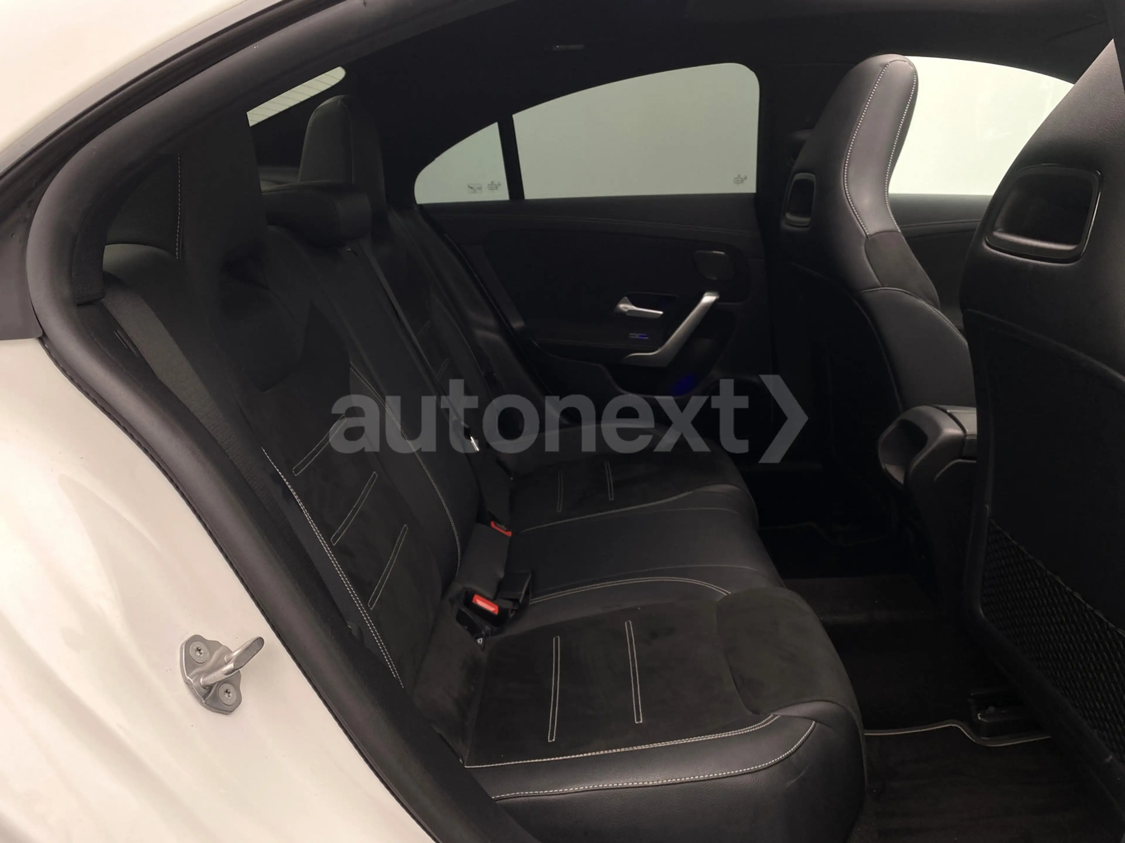 Mercedes-Benz CLA 250 e *2x AMG Line+Night* Pano+Edition 2020 — photo 14