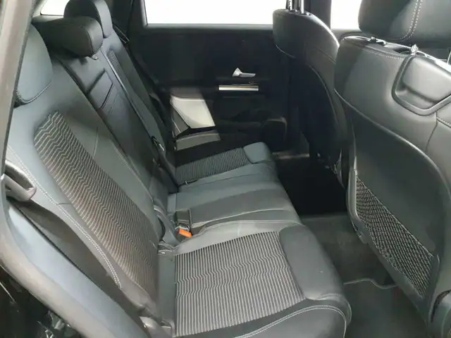 Mercedes-Benz B-Class view 14