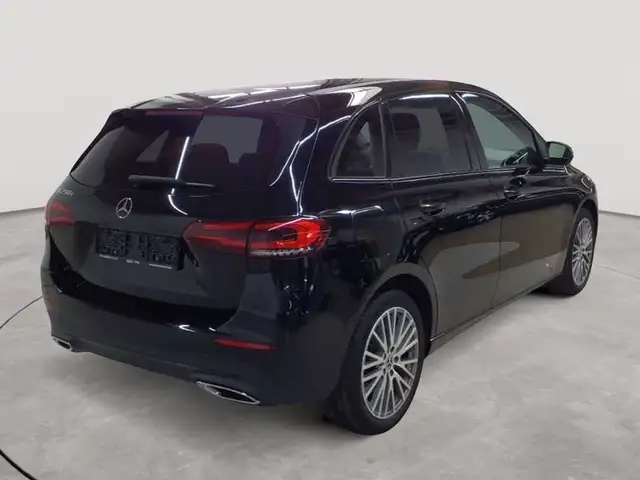 Mercedes-Benz B-Class view 4