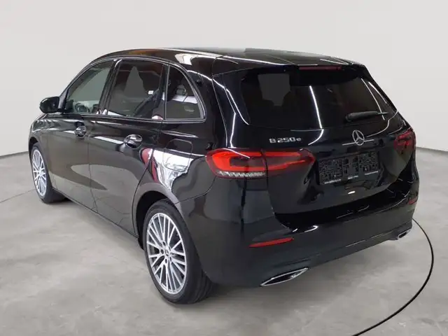 Mercedes-Benz B-Class view 5