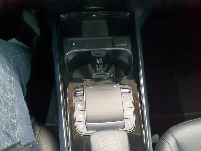 Mercedes-Benz B-Class view 10