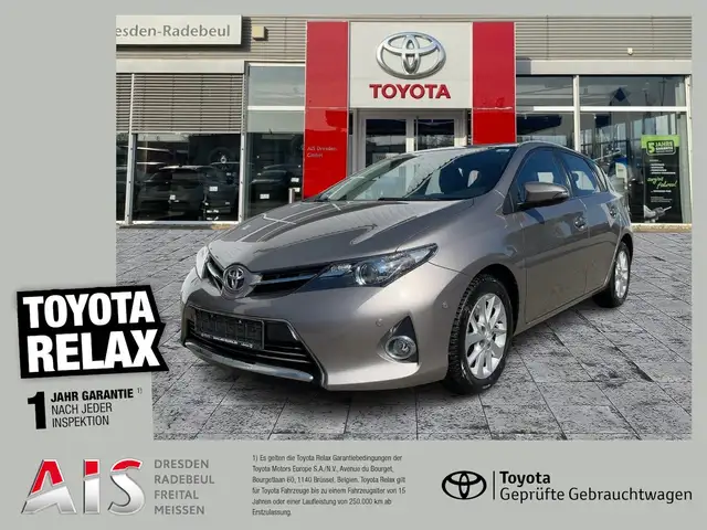 Toyota Auris 1.6 Executive Navi*Tempomat*KAM*SHZ