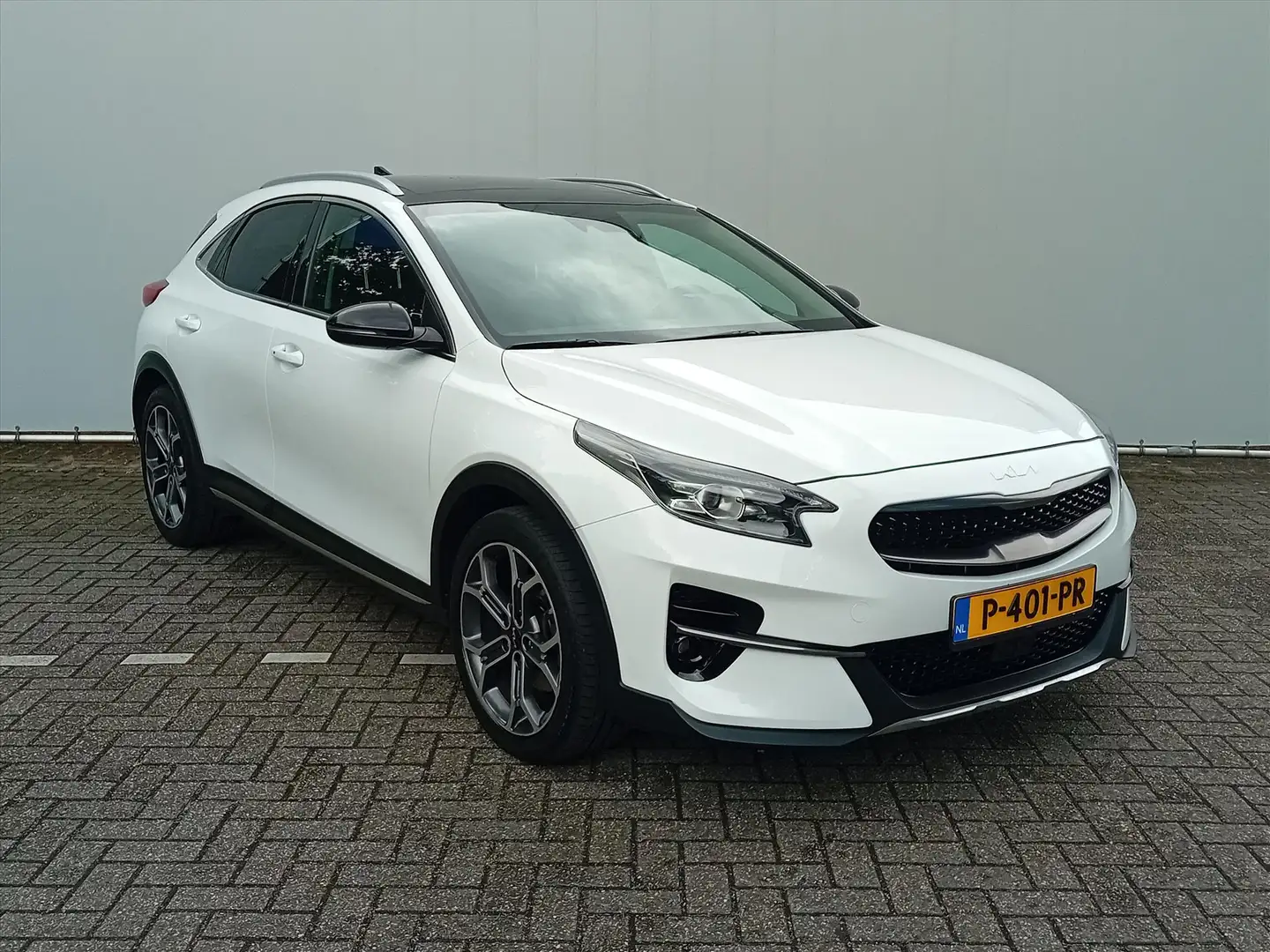Kia XCeed 1.0 T-GDi 120pk DynamicPlusLine Wit - 2