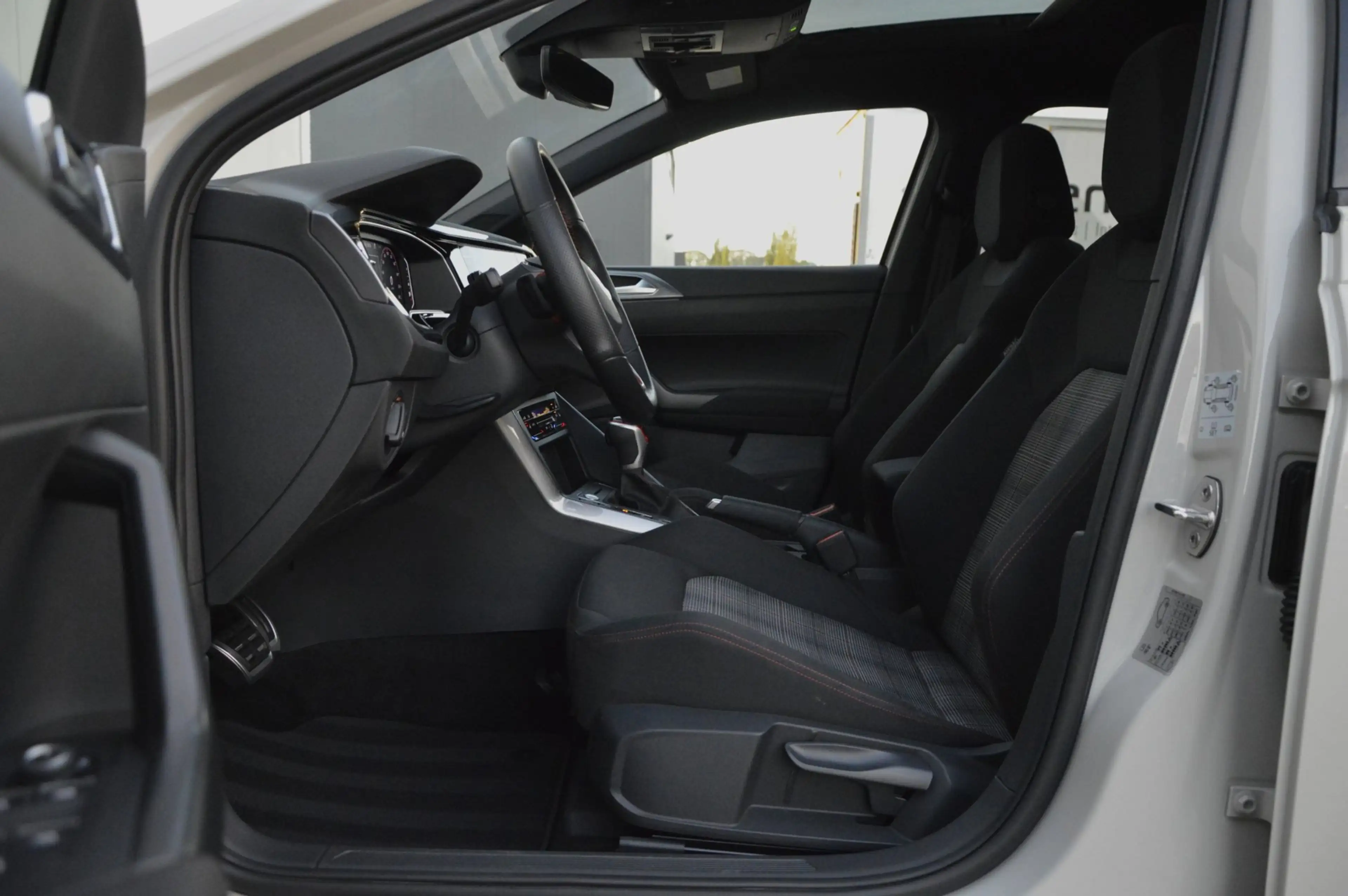 Volkswagen Polo GTI 2.0 TSI Edition IQ DSG7 207pk 2024 — photo 15