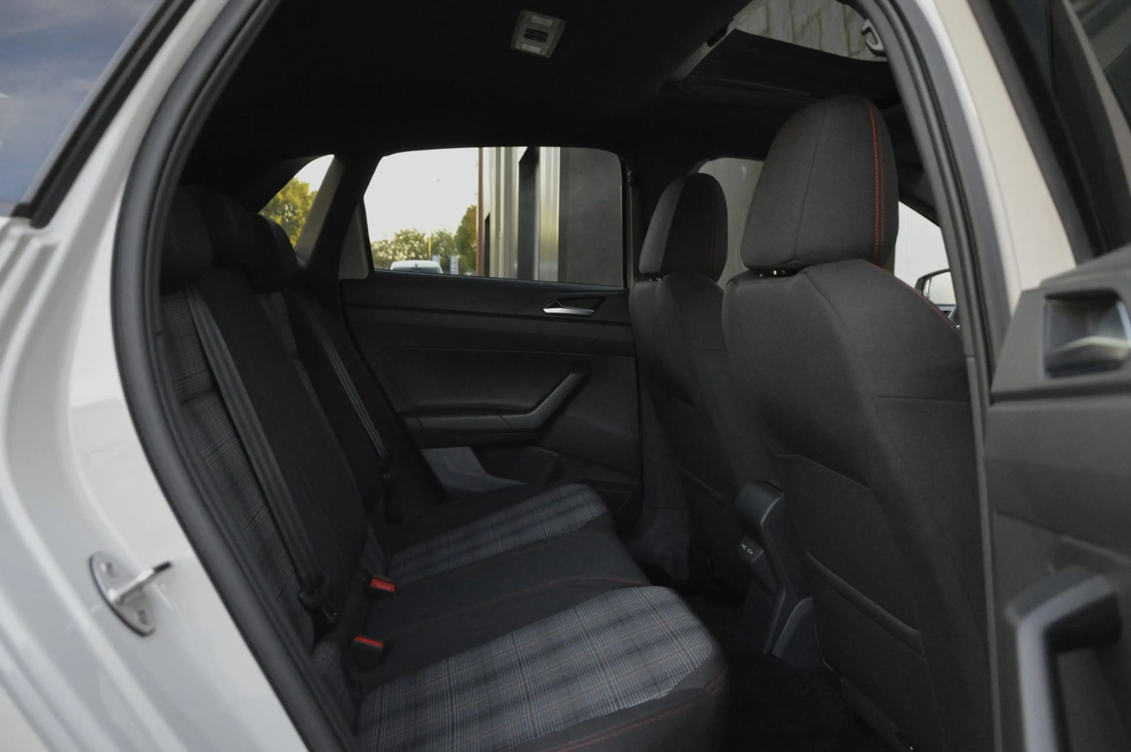 Volkswagen Polo GTI 2.0 TSI Edition IQ DSG7 207pk 2024 — photo 12