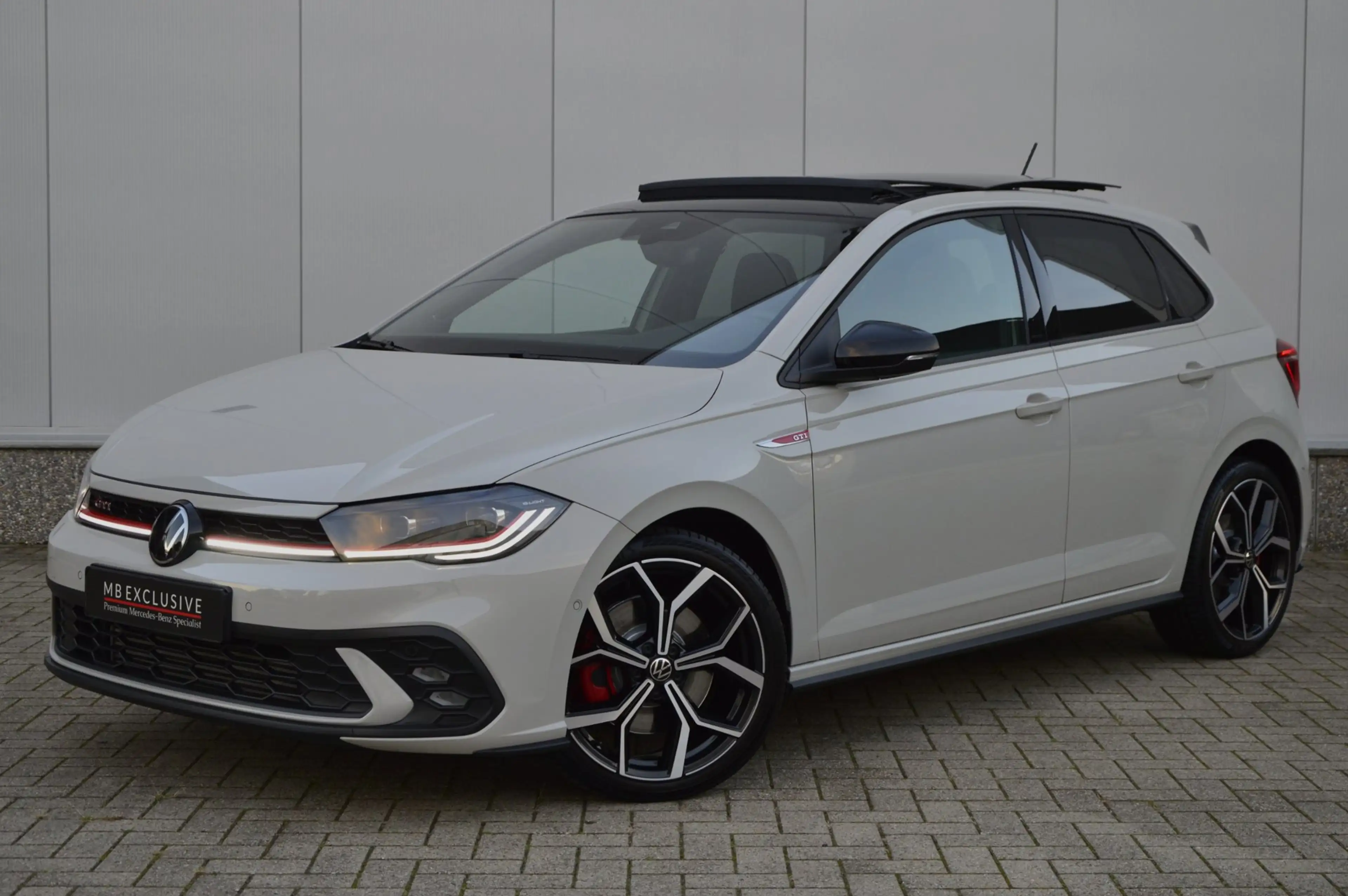 Volkswagen Polo GTI 2.0 TSI Edition IQ DSG7 207pk 2024 — photo 2