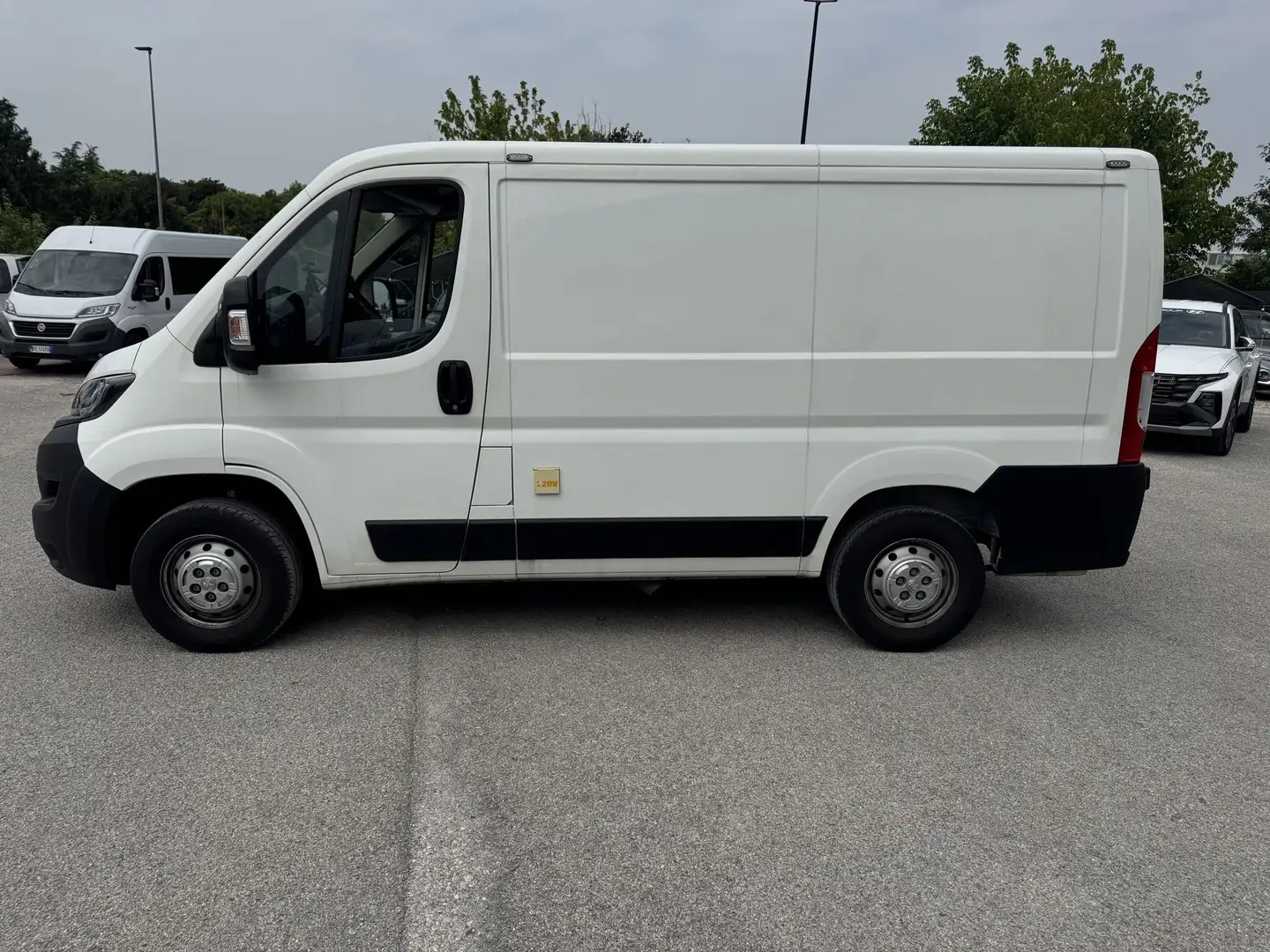 Peugeot Boxer Boxer 328 2.2 BlueHDi 120 S&S PC-TN Furgone Wit - 2