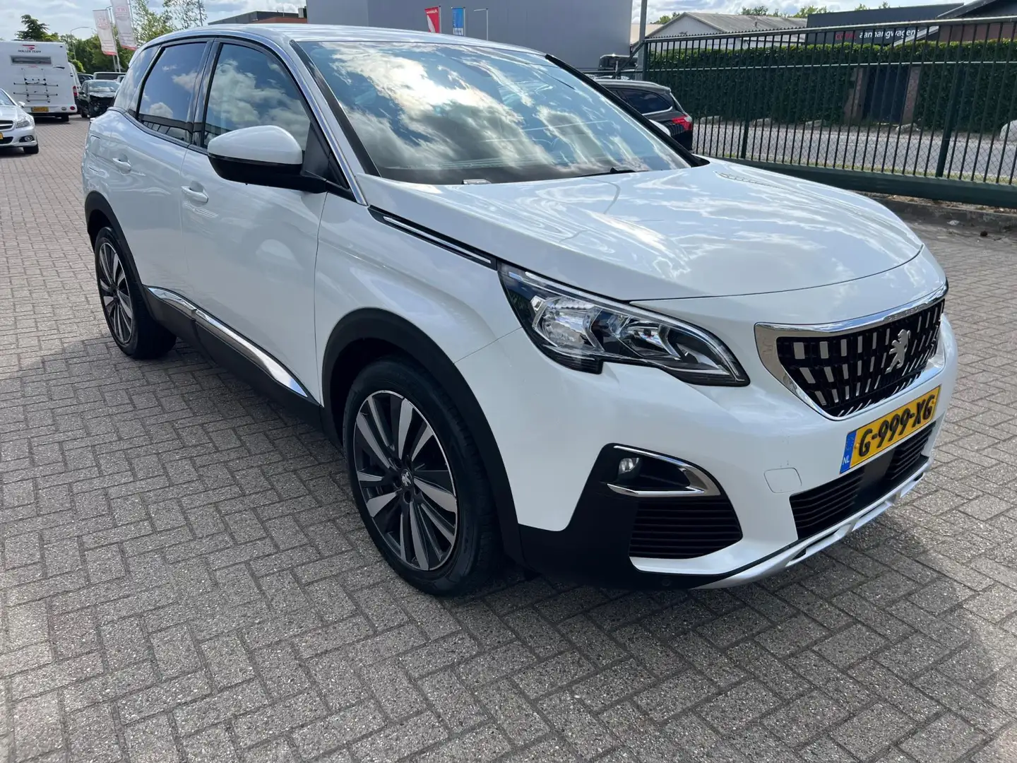Peugeot 3008 1.5 BlueHDi Blue Lease Premium 80411 KM Wit - 2