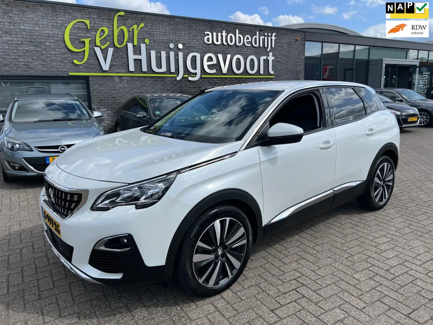 Peugeot 3008 1.5 BlueHDi Blue Lease Premium 80411 KM Wit - 1