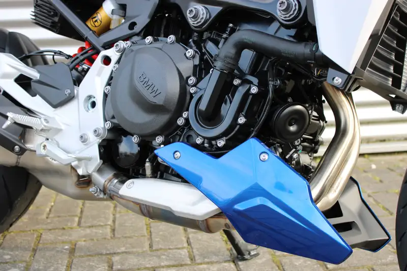 BMW F 900 R - foto 4