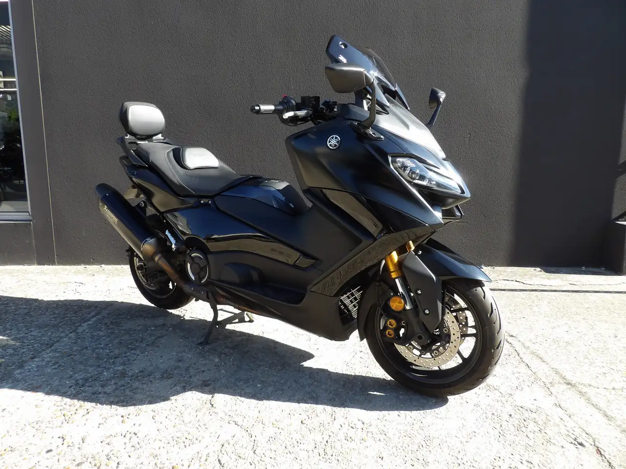 Yamaha Tmax 560