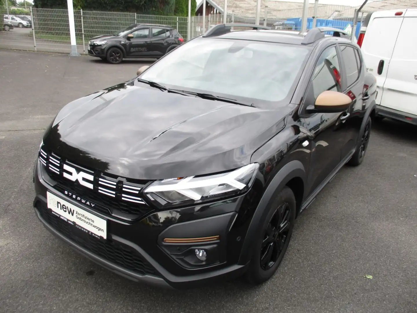 Dacia Sandero Stepway TCe 100 ECO-G Extreme+ Schwarz - 2