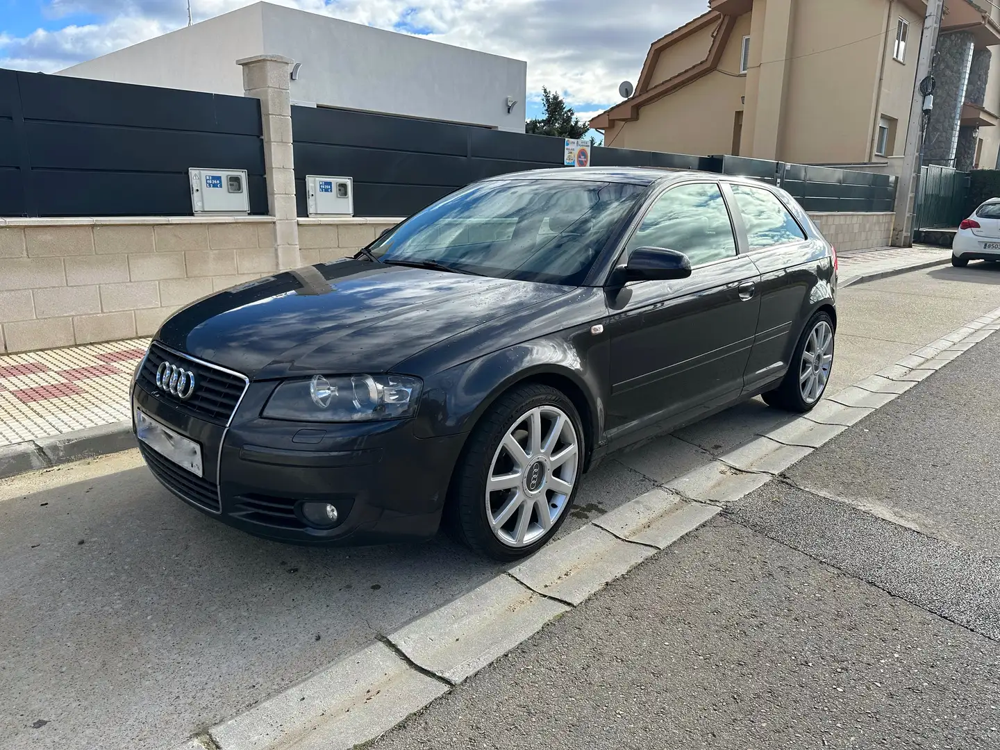 Audi A3 2.0TDI Ambition - 1