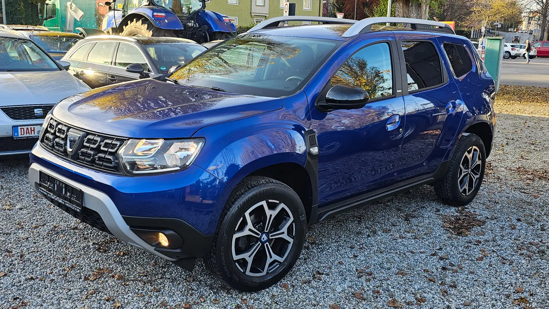 Dacia Duster 15th Celebration 1.0 TCe LPG fastVOLLAUSSTATTUNG Bleu - 1