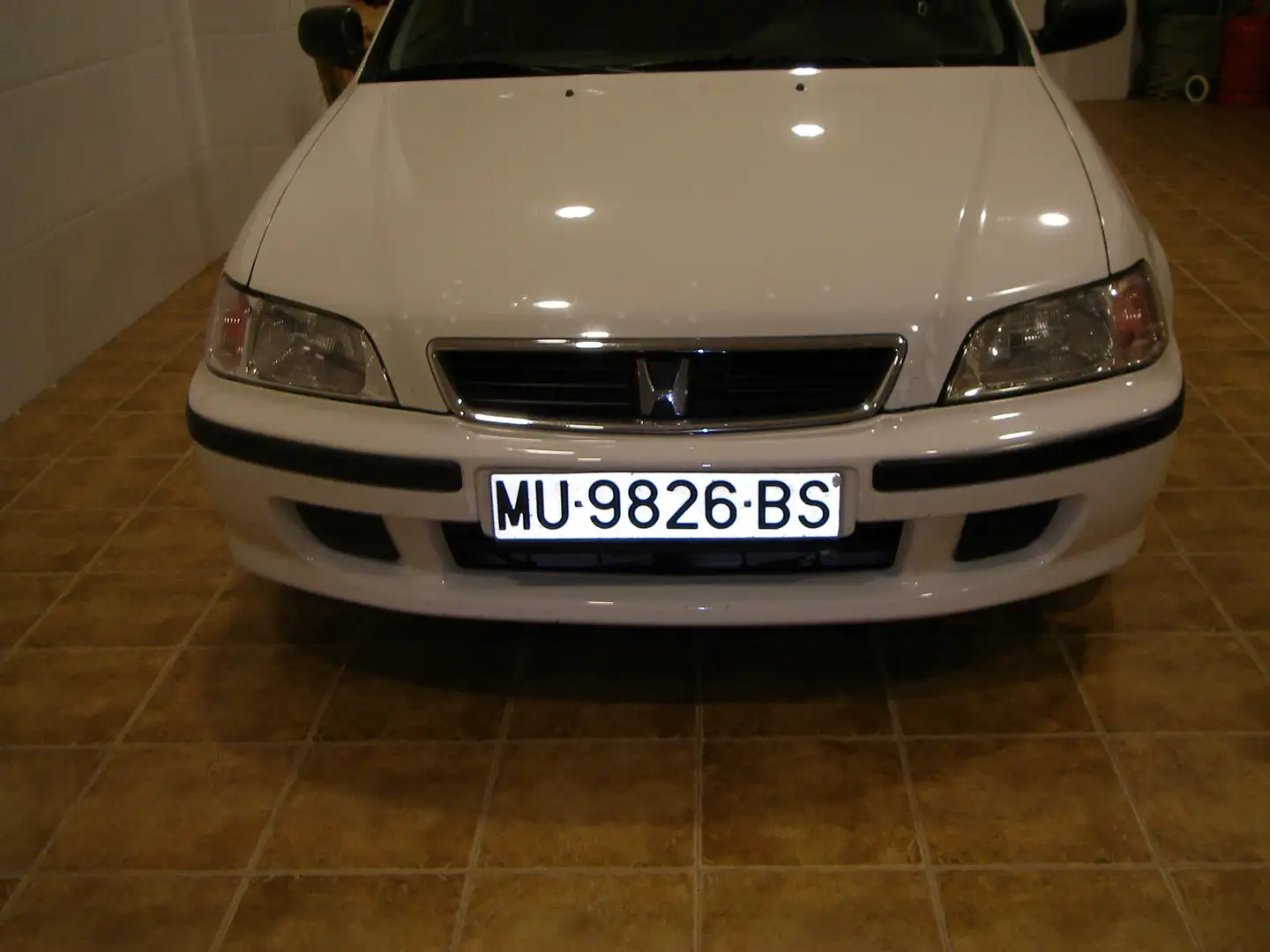 Honda Civic 1.5i LS VTEC Beyaz - 2
