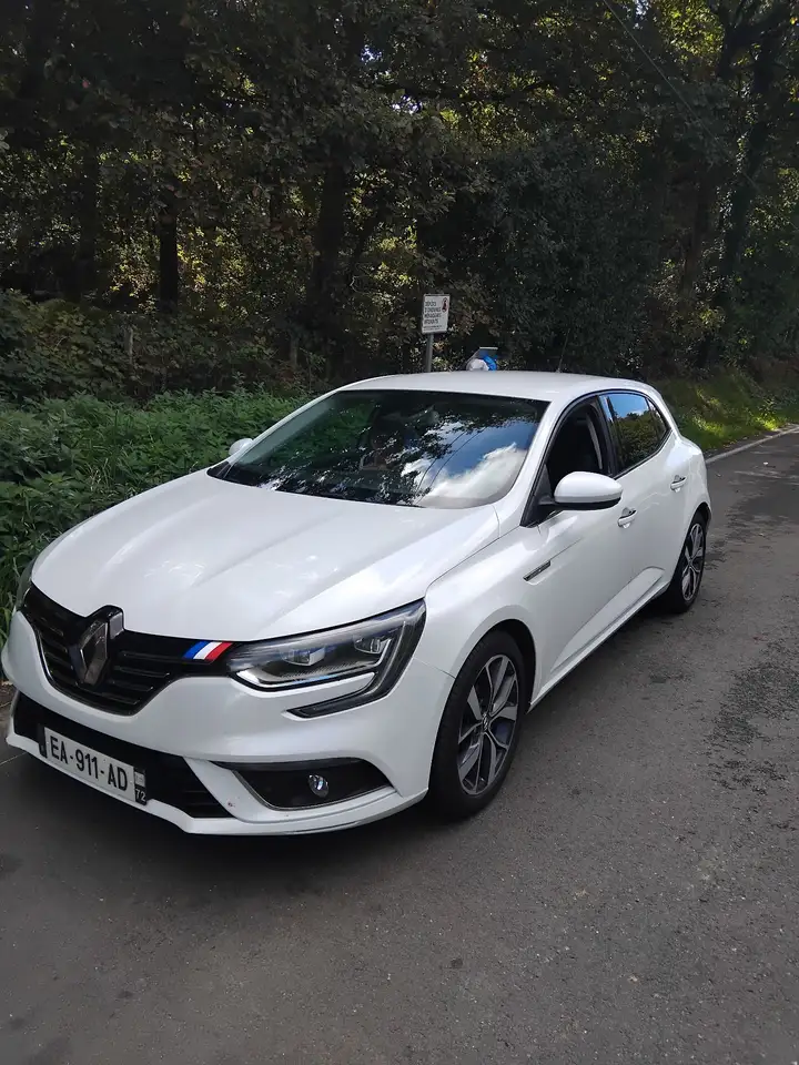 Renault Megane MÃ©gane IV Berline TCe 130 Energy Intens