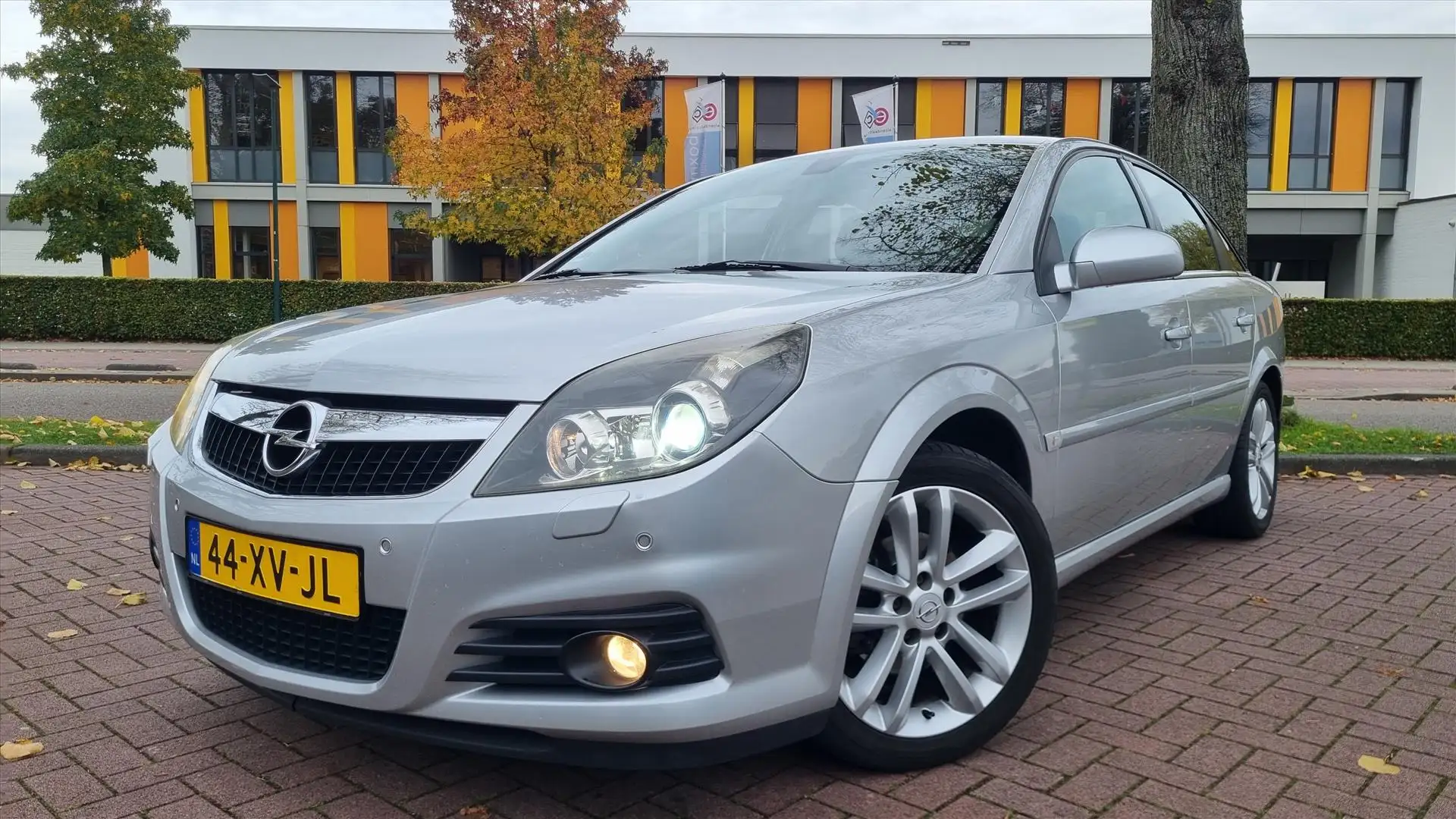 Opel Vectra 2.2i Automaat GTS Sport Hogedrukpomp defect!! Grijs - 1