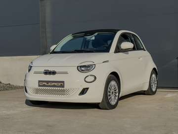 Cabrio 43 kWh Long Range / Camera / 10″ Touchscreen