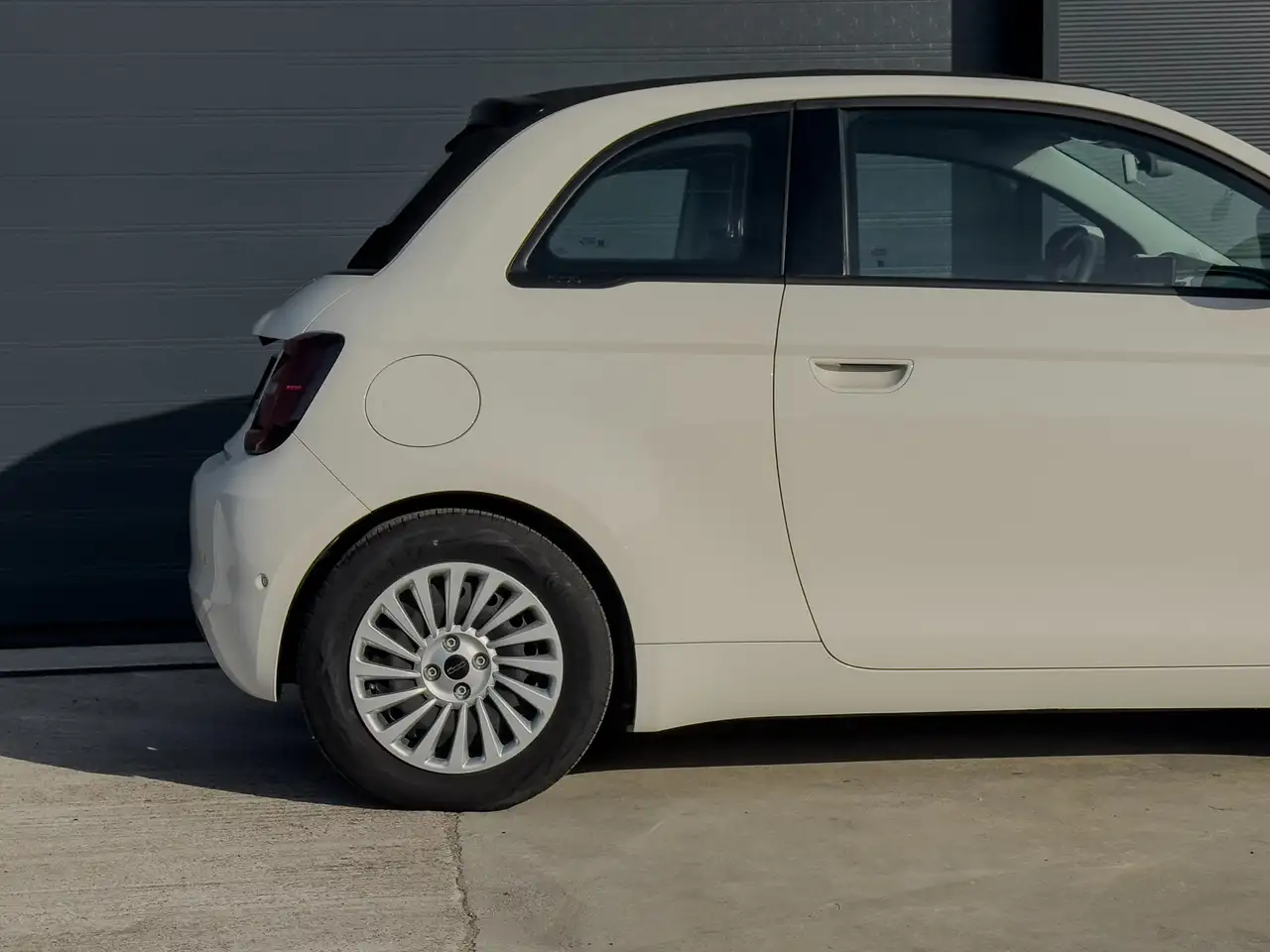 Fiat 500e Cabrio 43 kWh Long Range / Camera / 10″ Touchscreen 5