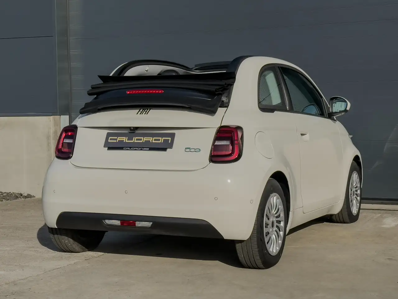 Fiat 500e Cabrio 43 kWh Long Range / Camera / 10″ Touchscreen 22