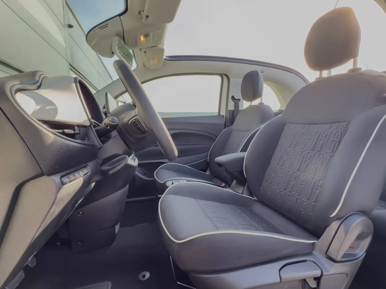 Fiat 500e Cabrio 43 kWh Long Range / Camera / 10″ Touchscreen 21