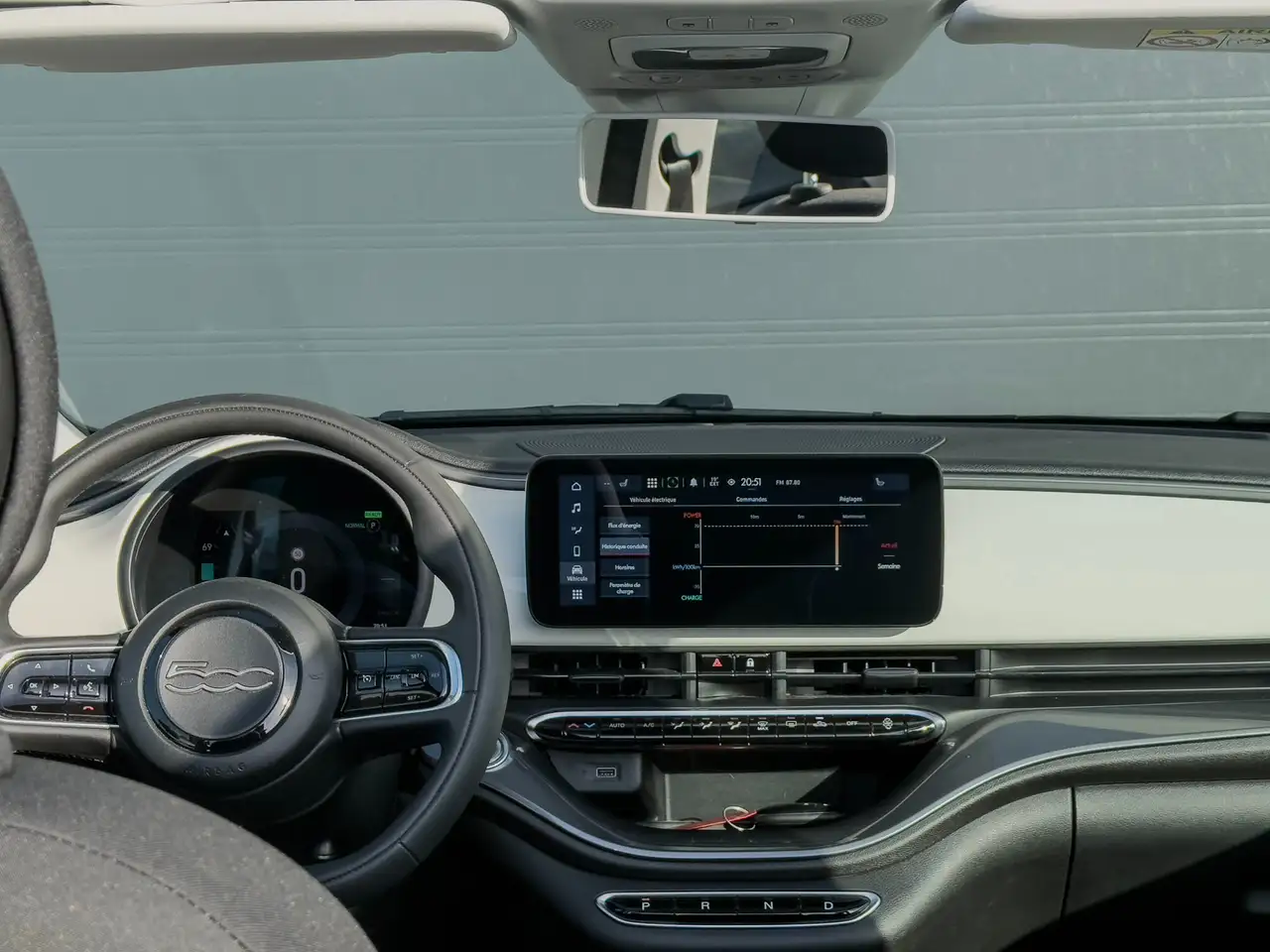 Fiat 500e Cabrio 43 kWh Long Range / Camera / 10″ Touchscreen 14
